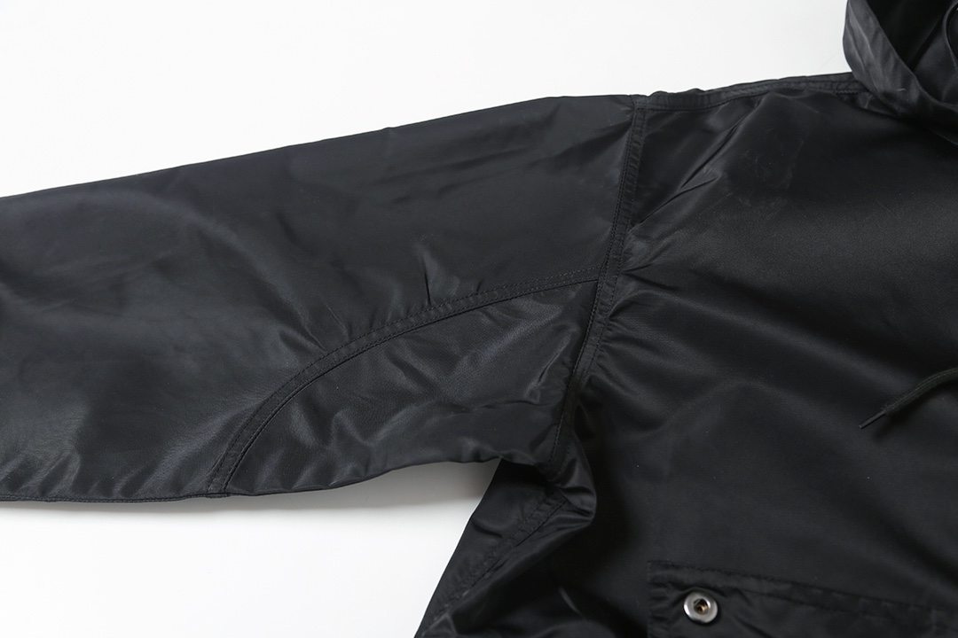 BALENCIAGA バレンシアガ フード付きジャケット 防水 軽量 ブラック - 画像 5