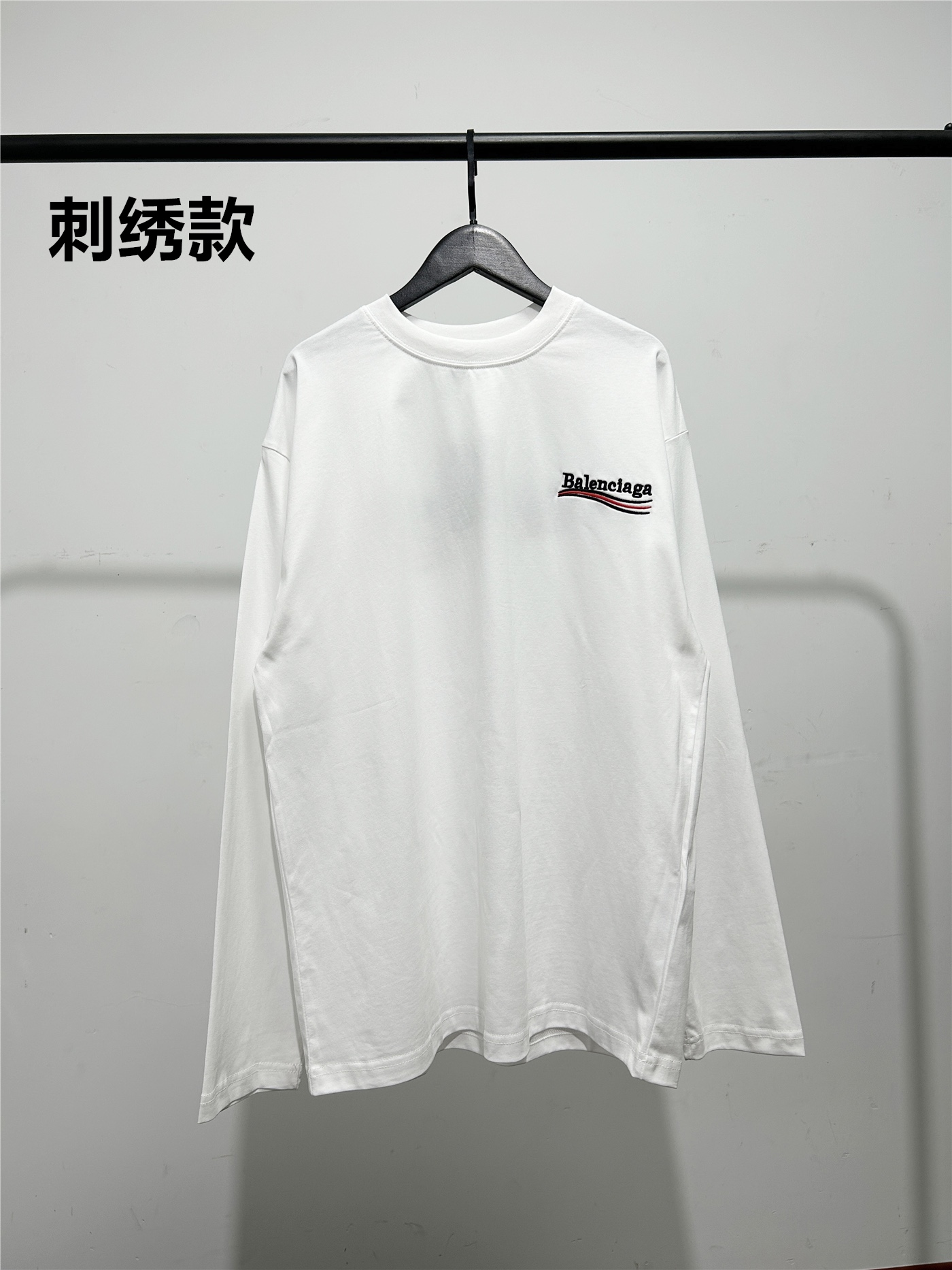 BALENCIAGA バレンシアガ ロングTシャツ バレンシアガ刺繍 ホワイト - 画像 2