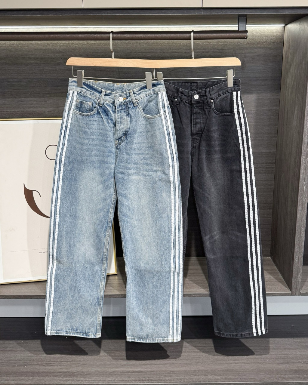 ADIDAS ベルンシア ジーンズ フラットフィット 通勤 通学 ブラック ベージュ 全2色