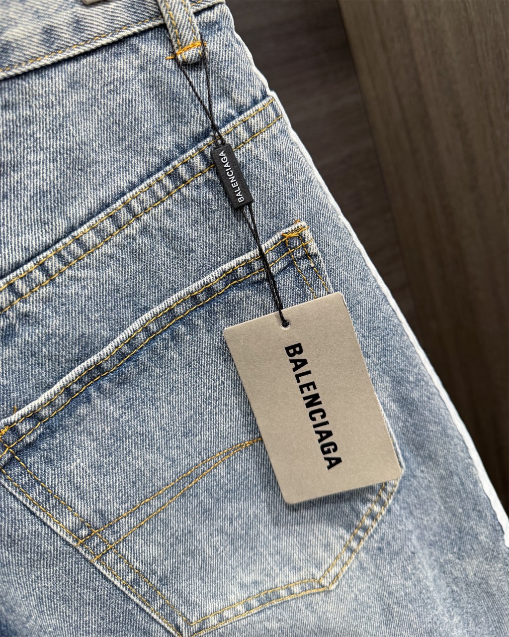 ADIDAS ベルンシア ジーンズ フラットフィット 通勤 通学 ブラック ベージュ 全2色 - 画像 3