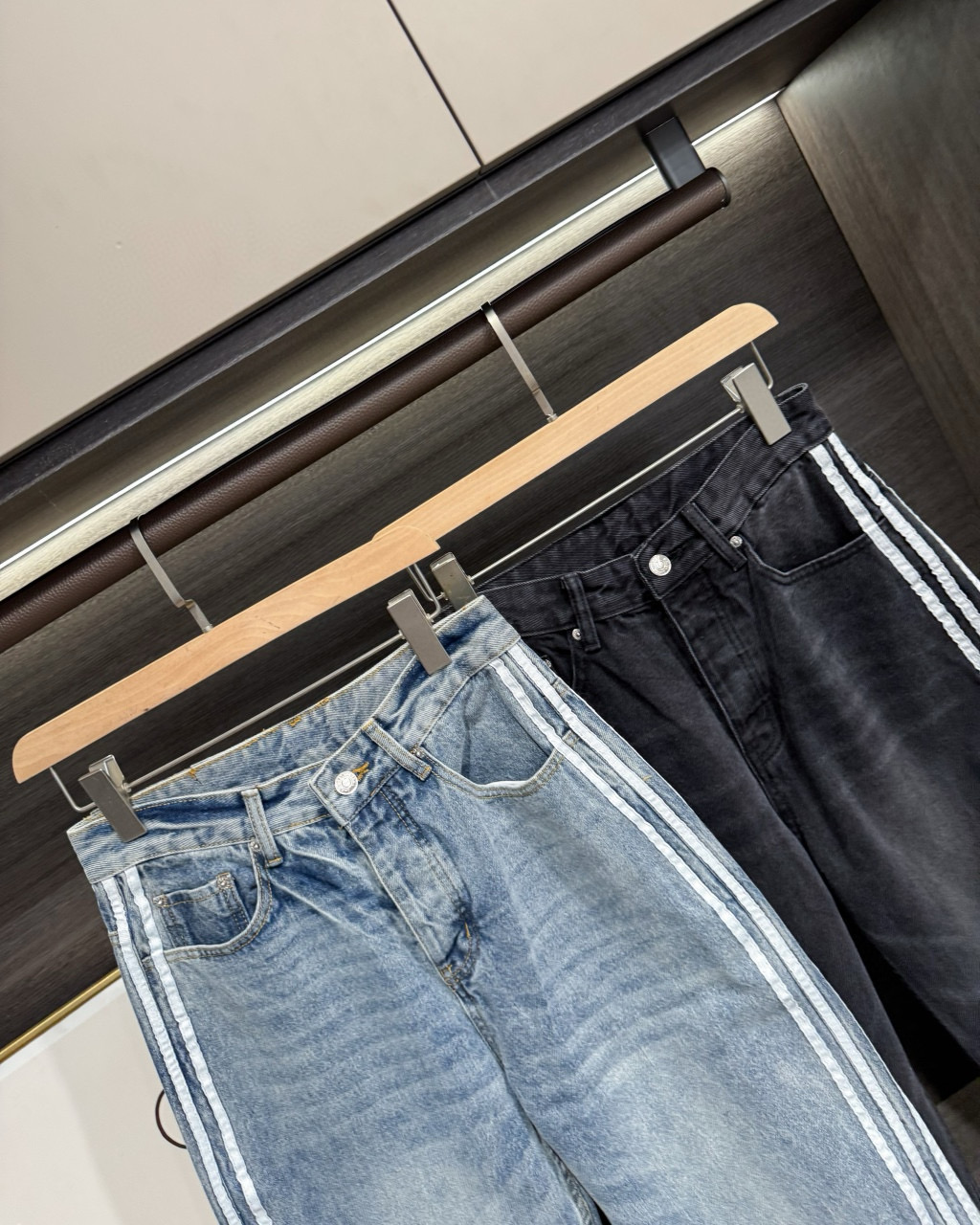 ADIDAS ベルンシア ジーンズ フラットフィット 通勤 通学 ブラック ベージュ 全2色 - 画像 8