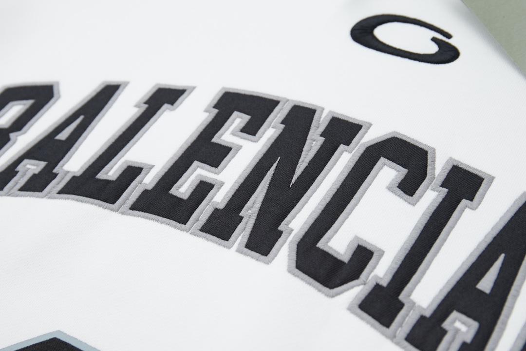 BALENCIAGA バレンシアガ フード付きパーカー 全4色 - 画像 4