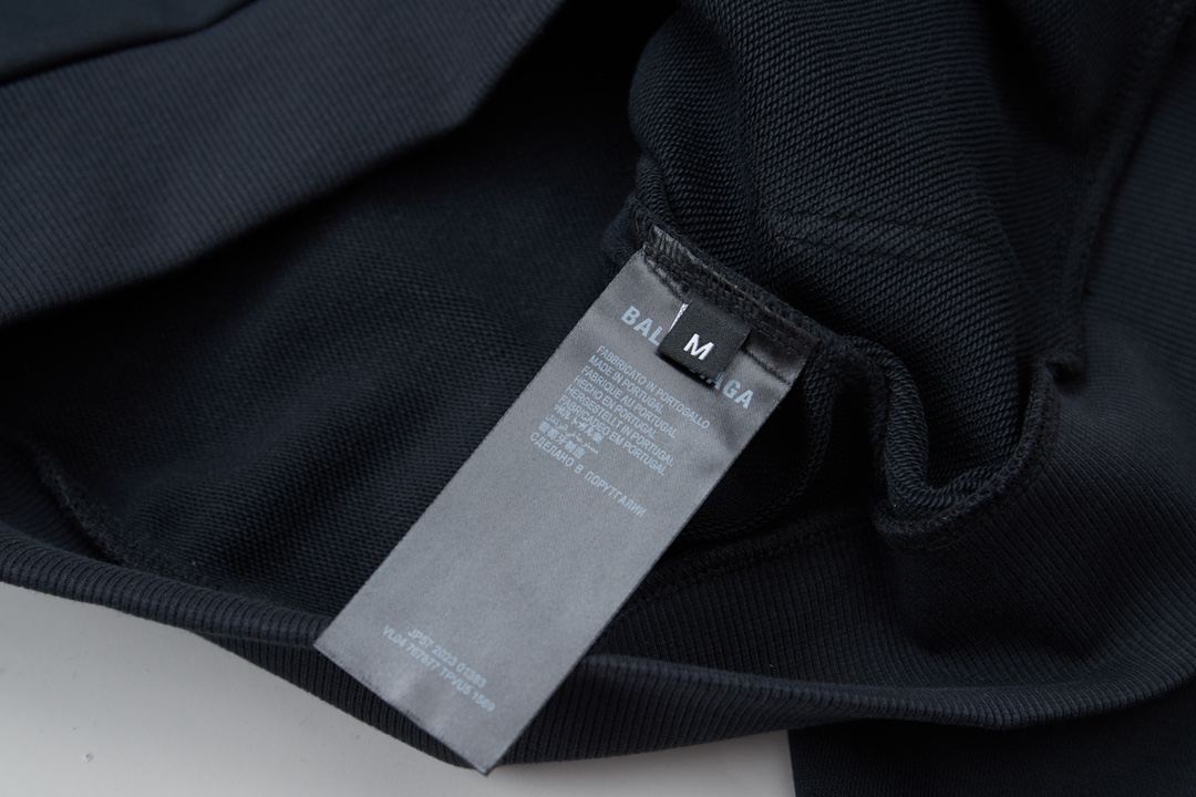 BALENCIAGA バレンシアガ フード付きジップアップパーカー パリ 10 ブラック 全2色 - 画像 6