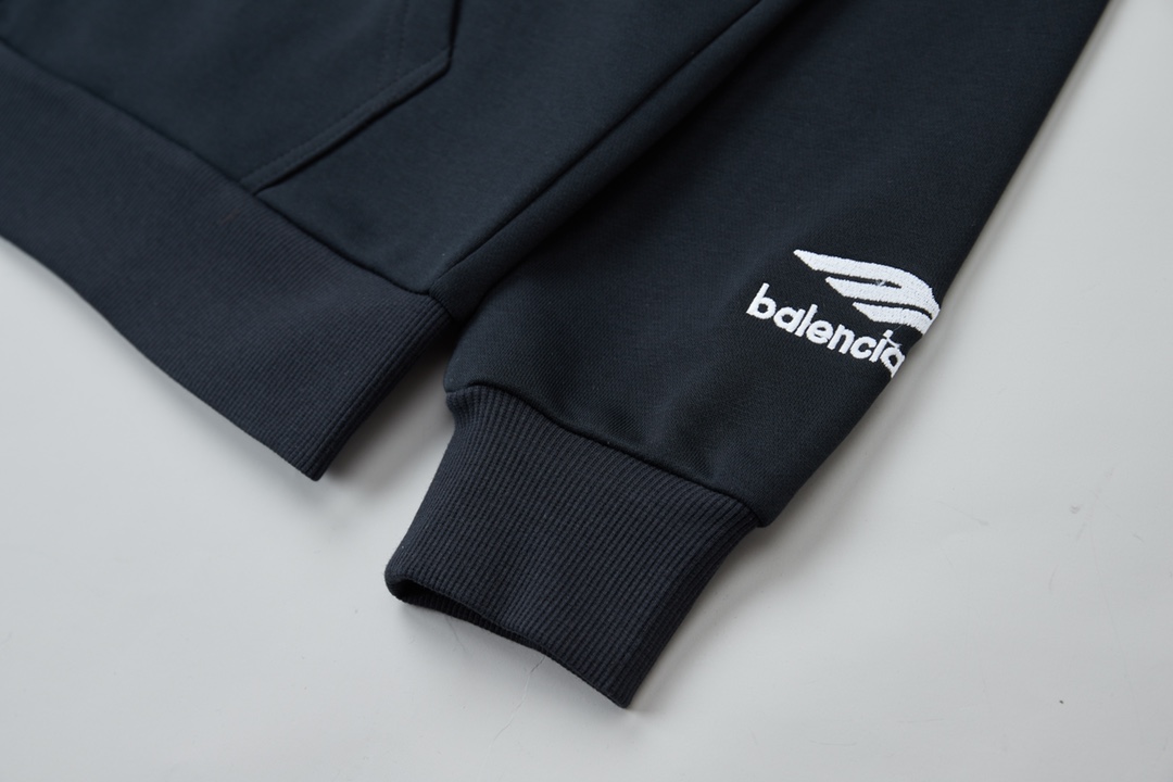 BALENCIAGA バレンシアガ フード付きジップアップパーカー パリ 10 ブラック 全2色 - 画像 7