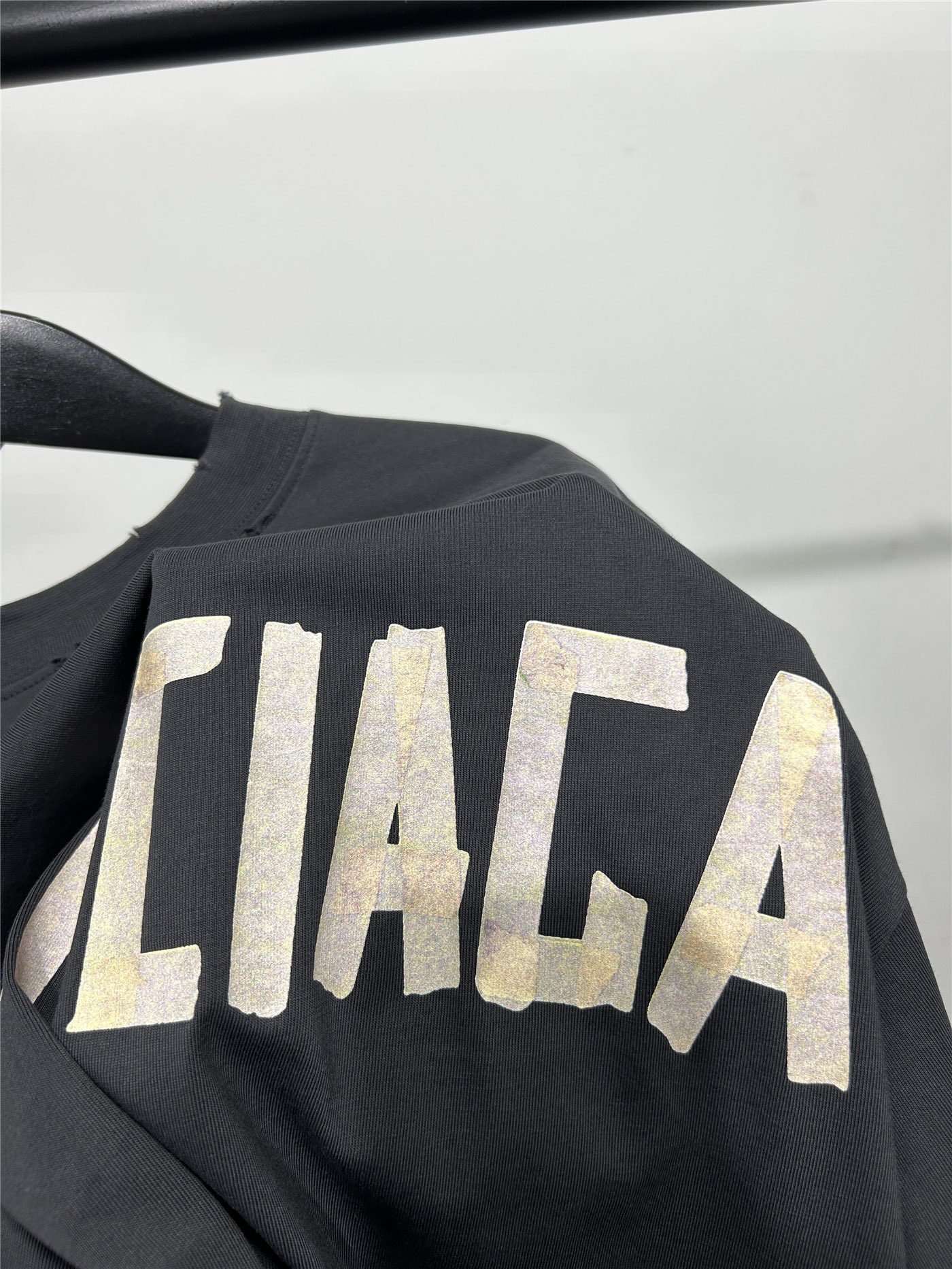 BALENCIAGA バレンシアガ ロゴTシャツ 本革 リブ加工 ブラック - 画像 3