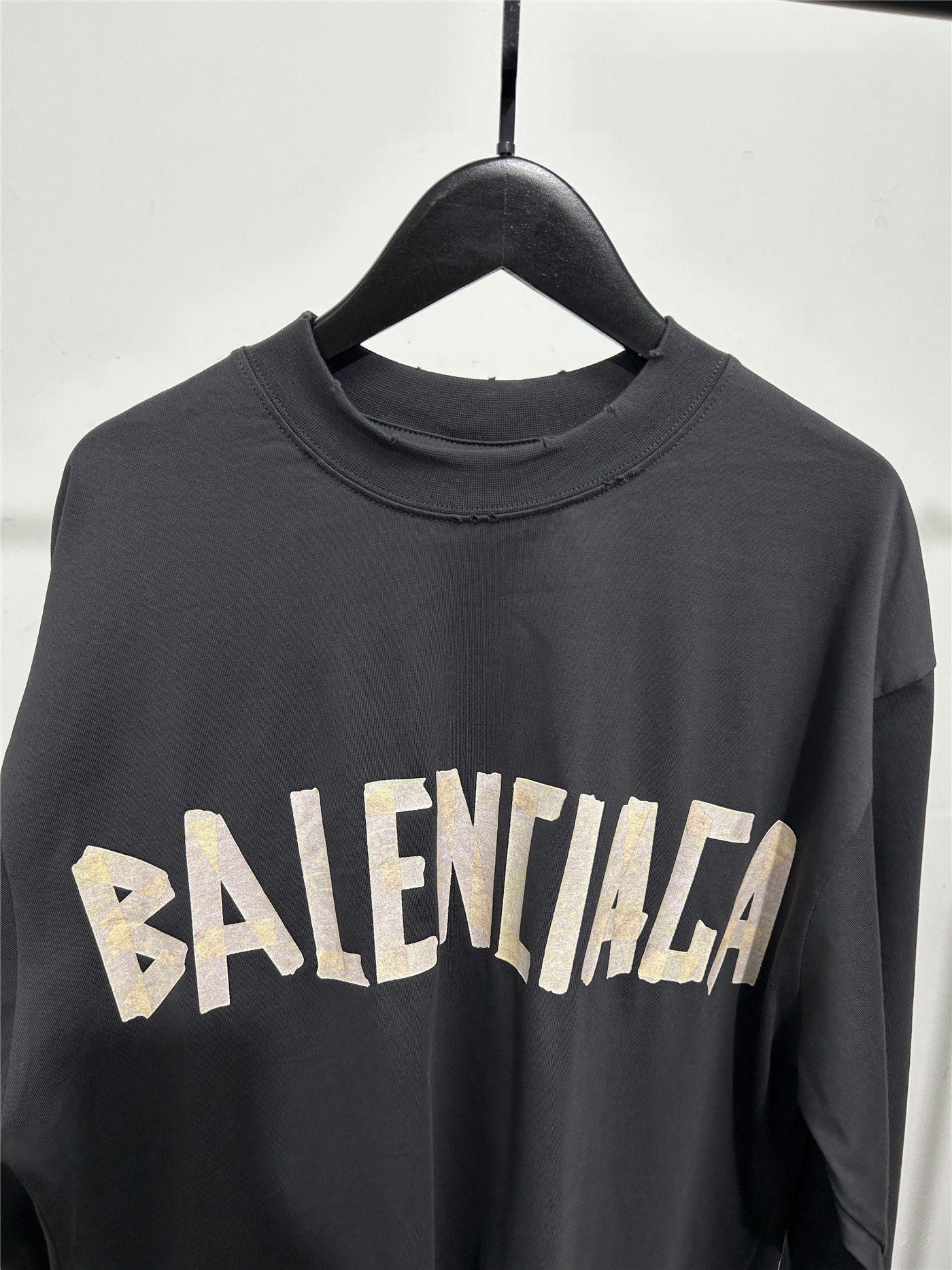 BALENCIAGA バレンシアガ ロゴTシャツ 本革 リブ加工 ブラック - 画像 7