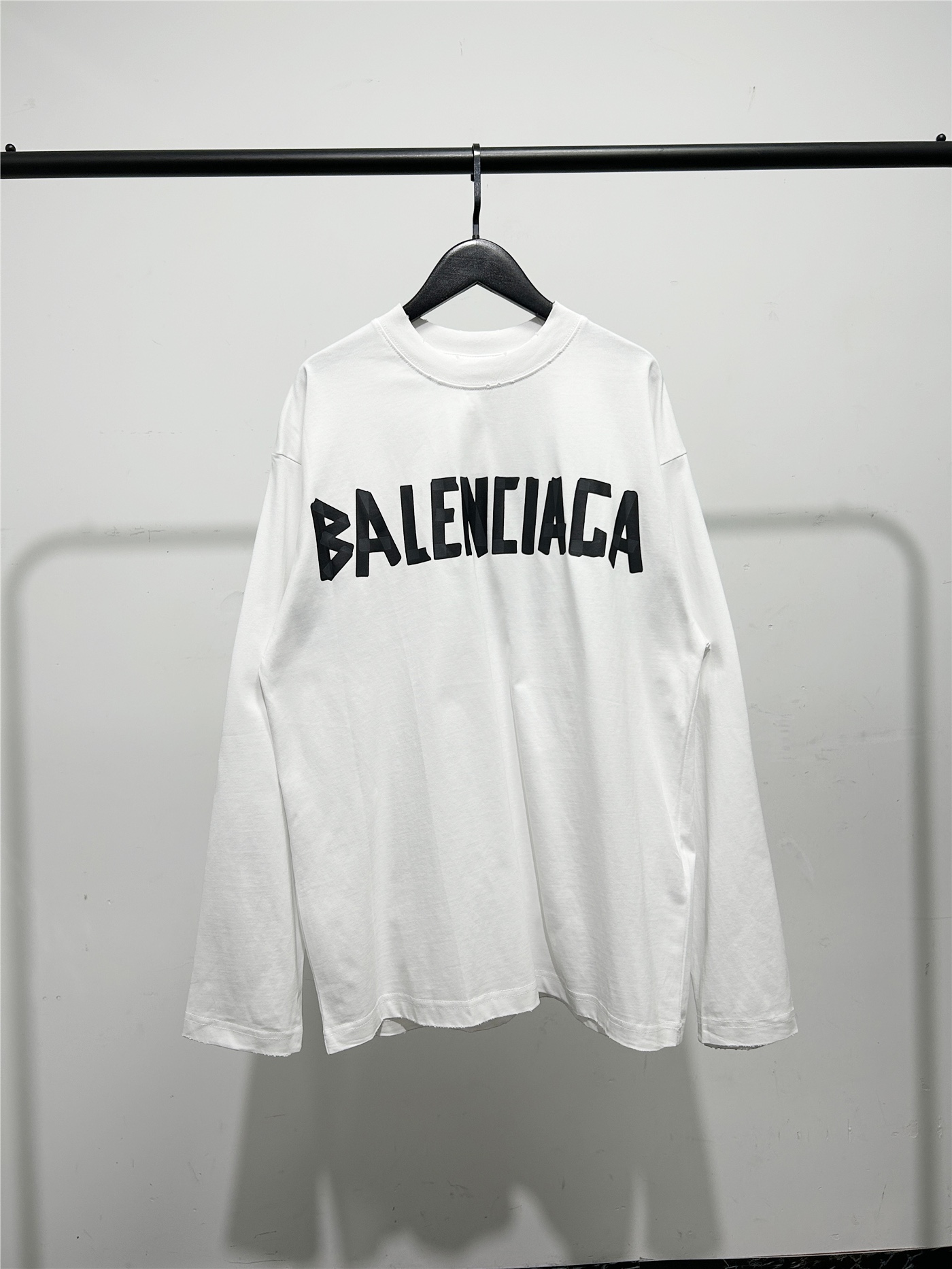 BALENCIAGA バレンシアガ ロングTシャツ ブランドロゴ ブラック ブランク ホワイト 全1色