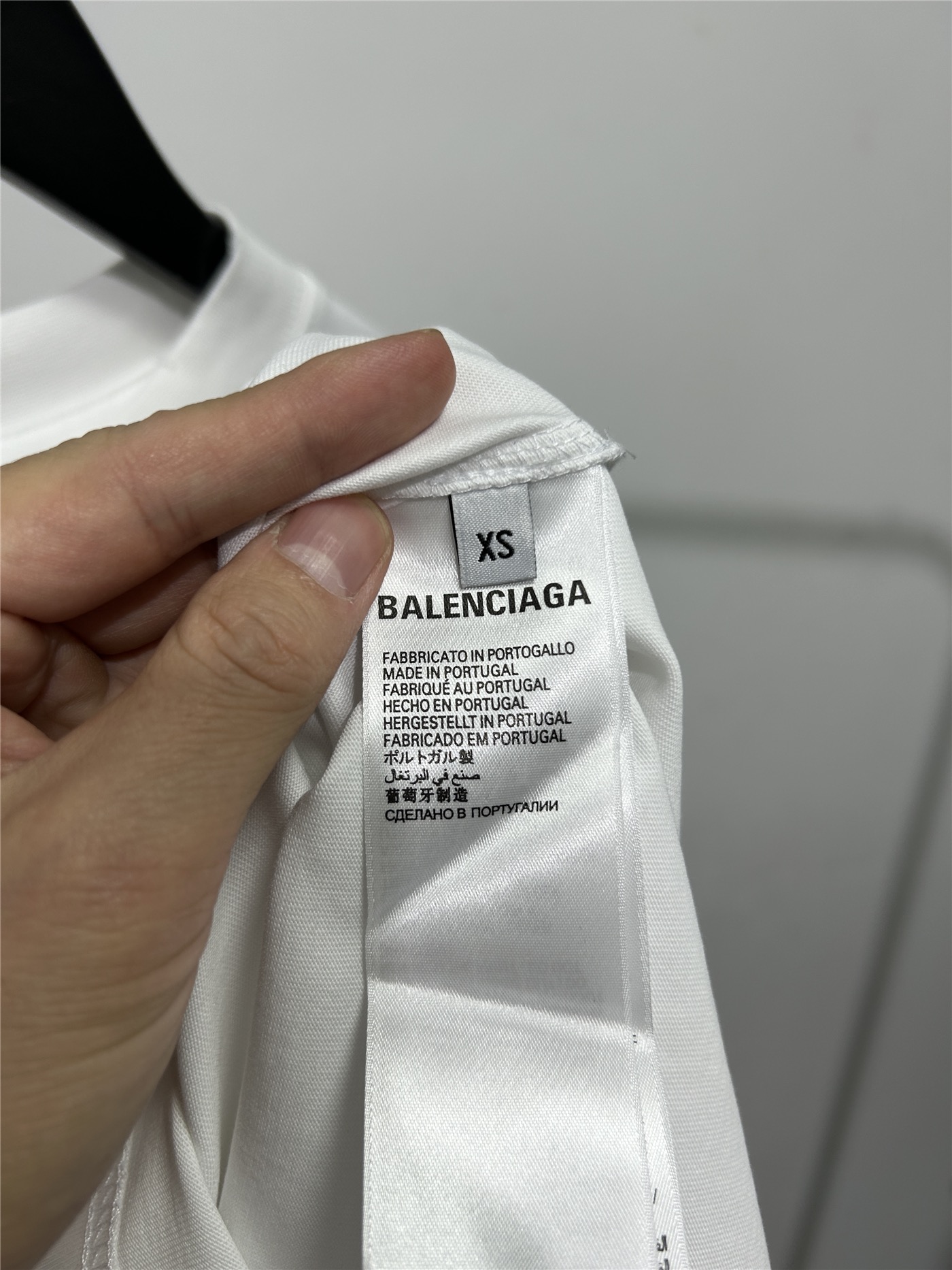 BALENCIAGA バレンシアガ ロングTシャツ ブランドロゴ ブラック ブランク ホワイト 全1色 - 画像 2