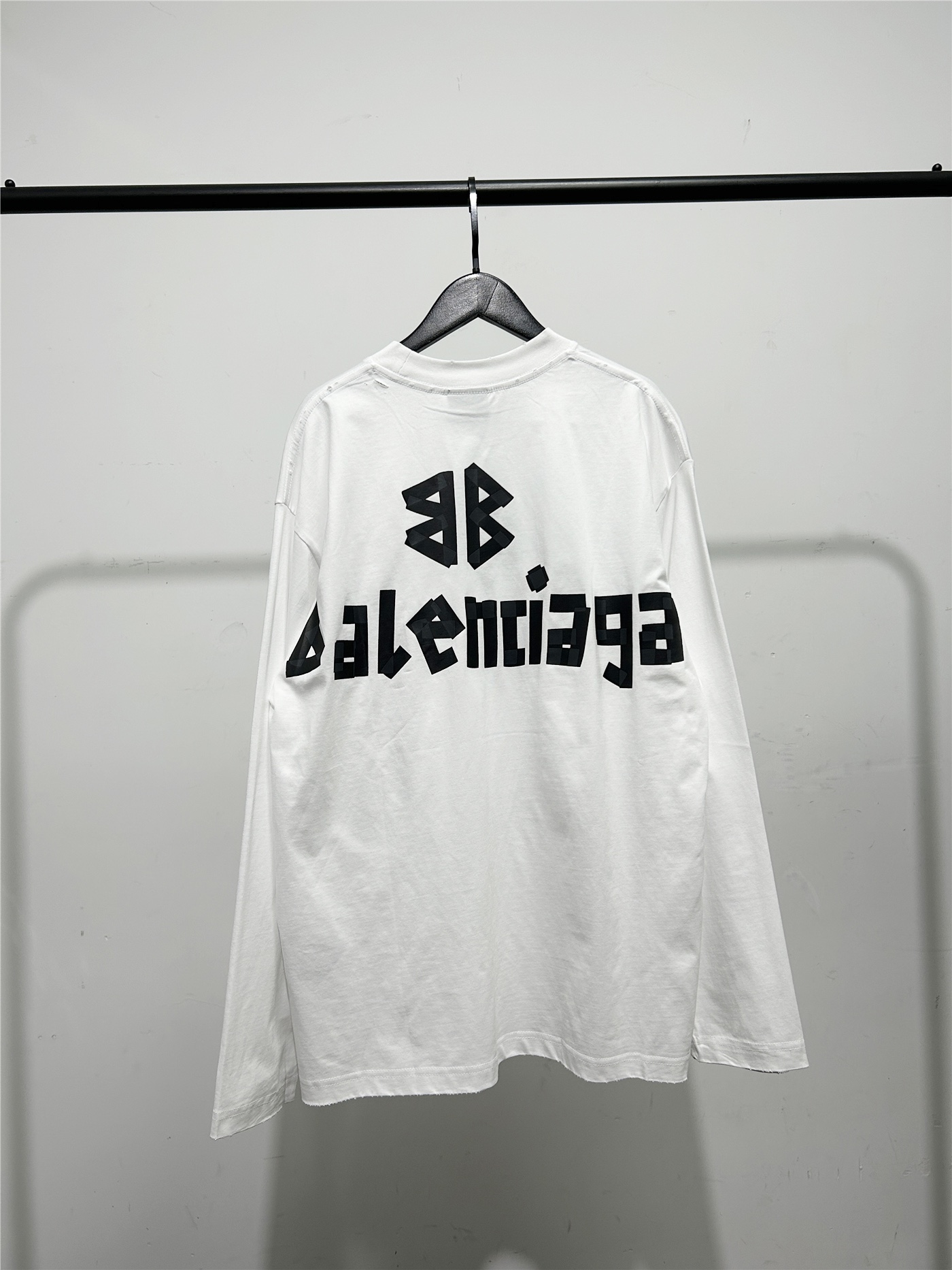 BALENCIAGA バレンシアガ ロングTシャツ ブランドロゴ ブラック ブランク ホワイト 全1色 - 画像 5