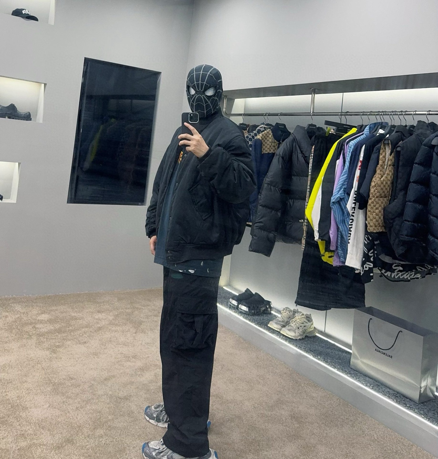 BALENCIAGA バレンシアガ バルンジャケット 男性用 フレア袖 ブラック - 画像 9