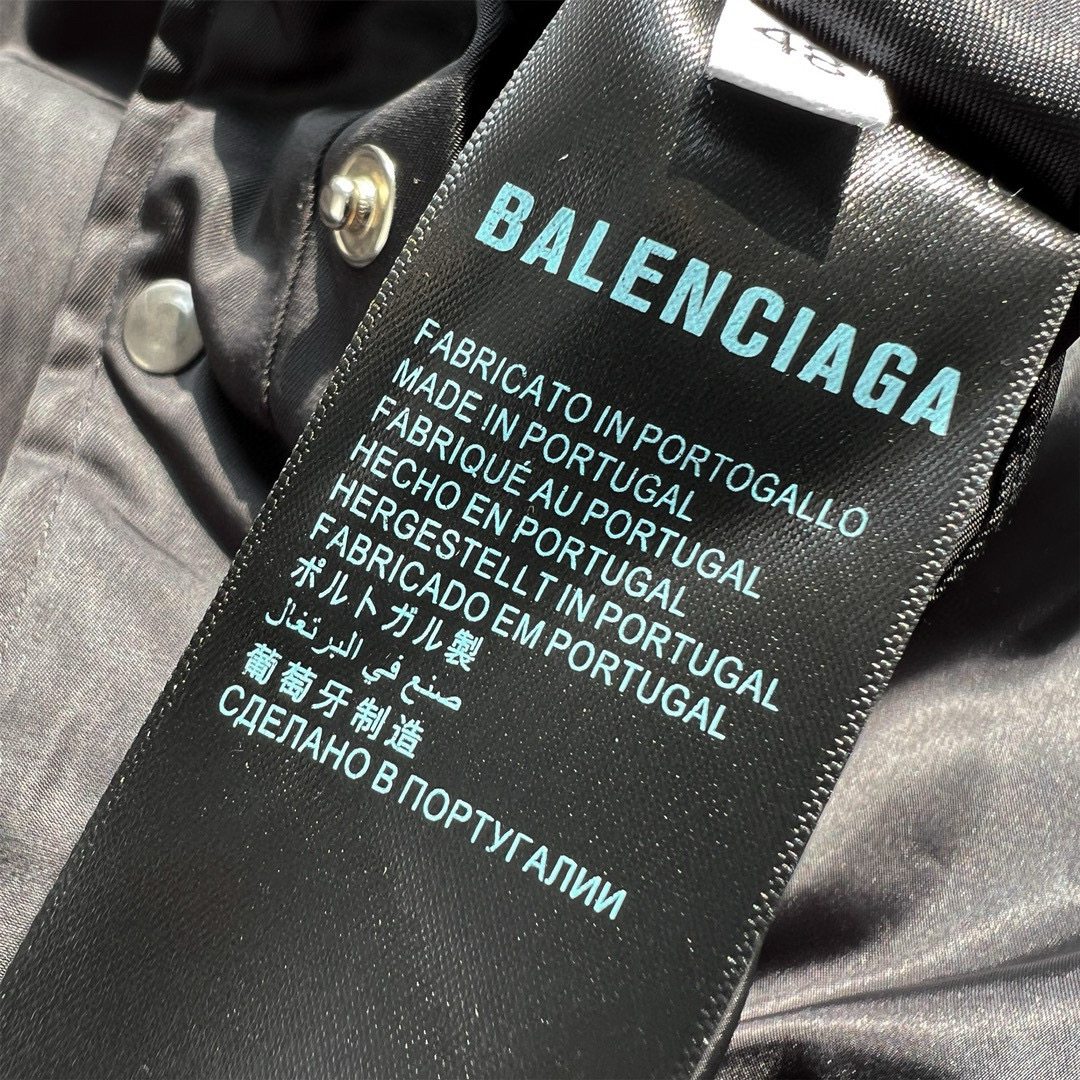 BALENCIAGA バレンシアガ バンダナ風スケッチロゴ フライトジャケット ブラック - 画像 2