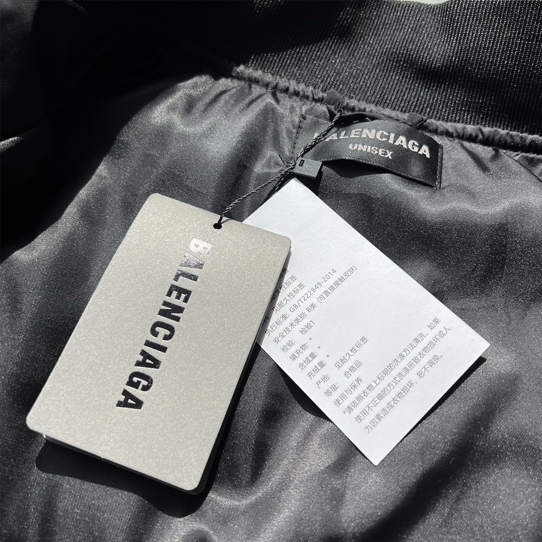 BALENCIAGA バレンシアガ バンダナ風スケッチロゴ フライトジャケット ブラック - 画像 9