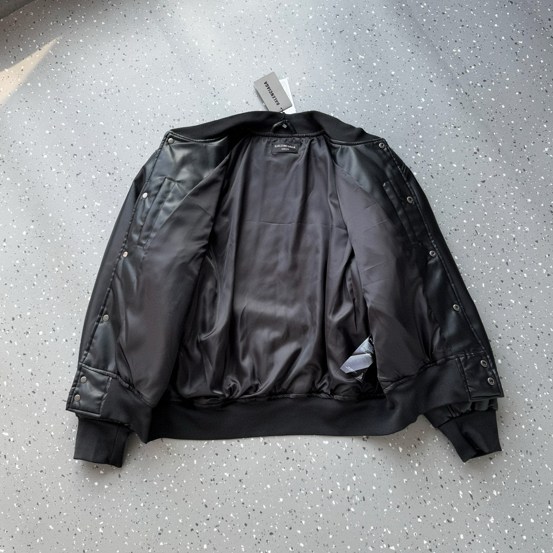 BALENCIAGA バレンシアガ バンズ風レザージャケット 撥水 ブラック - 画像 5