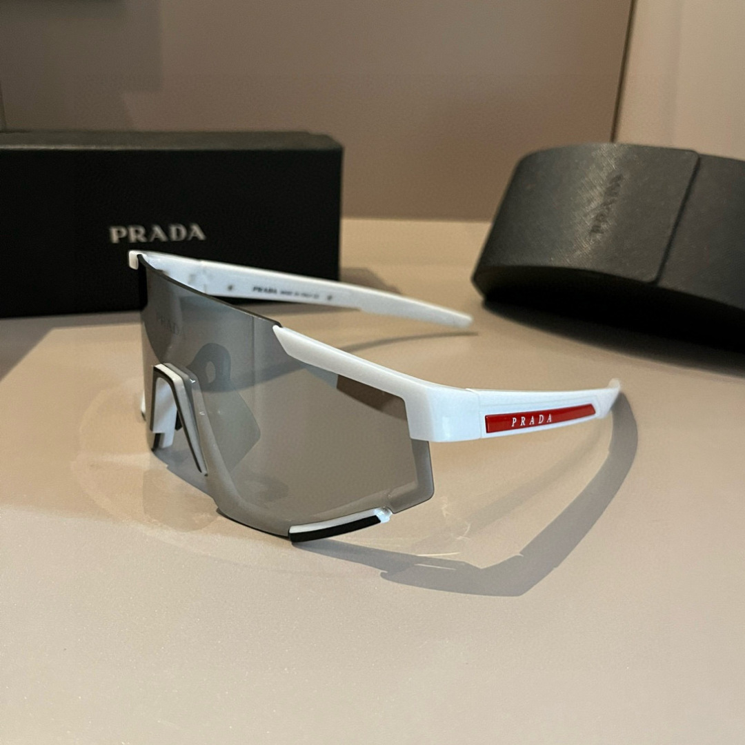 PRADA プラダ サングラス スポーツサングラス 110サイズ 軽量 防曇 メンズ レディース ブラック ホワイト - 画像 4