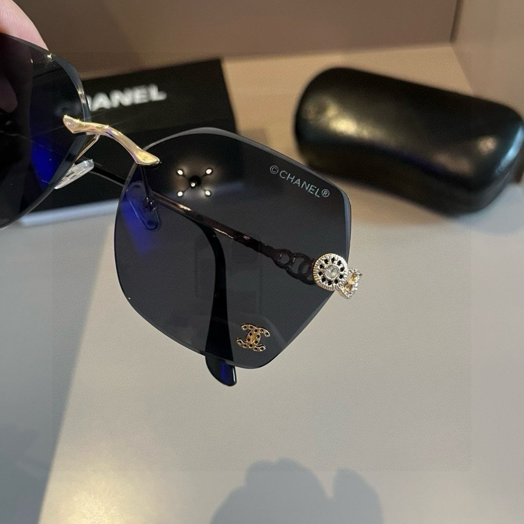 CHANEL シャネル フレームレスサングラス チェーンデザイン ブラック ピンク 多色展開 - 画像 8