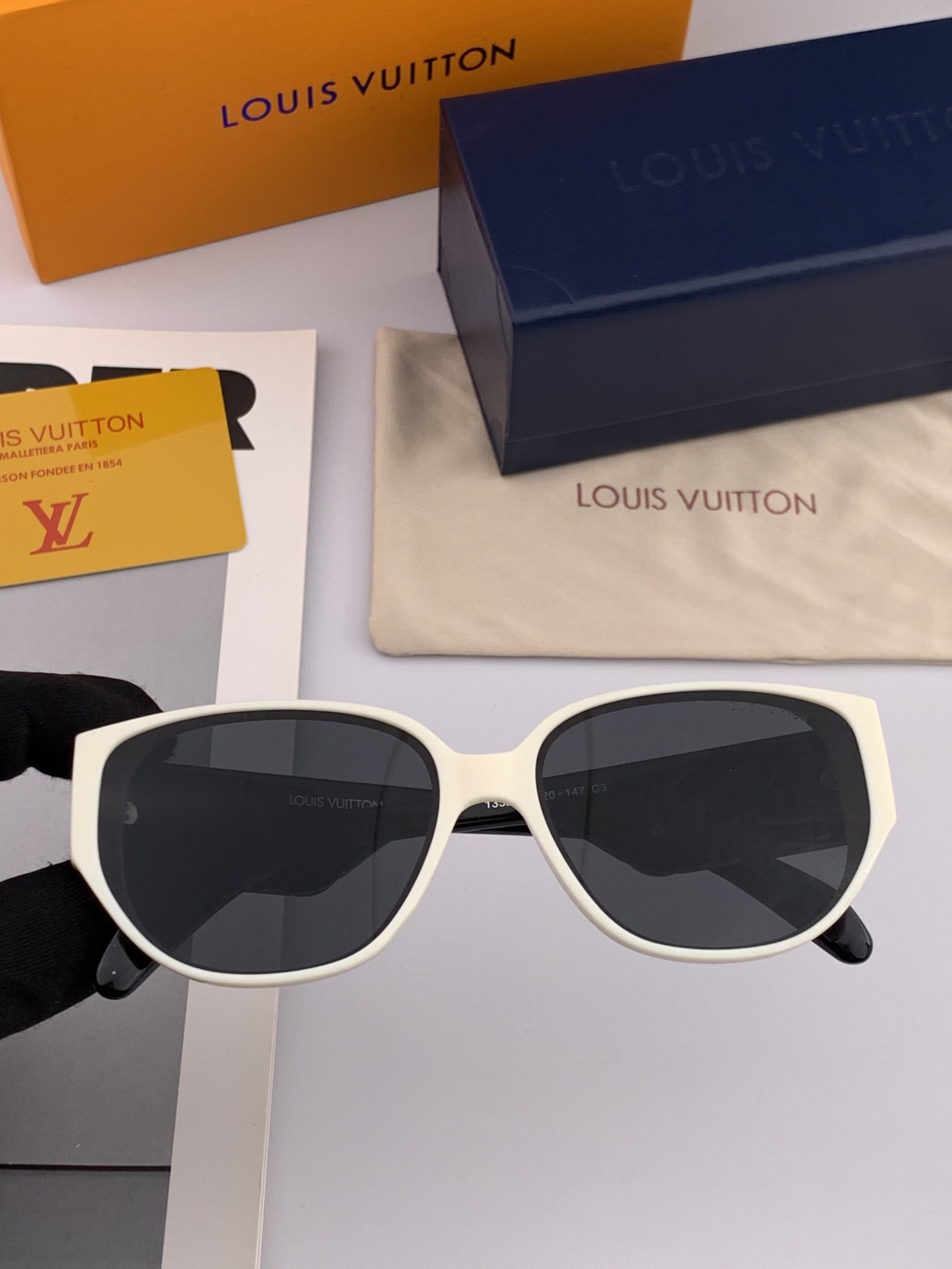 LOUIS VUITTON ルイヴィトン サングラス 2025新作 フレーム:L2133 レディース 2色展開 - 画像 3