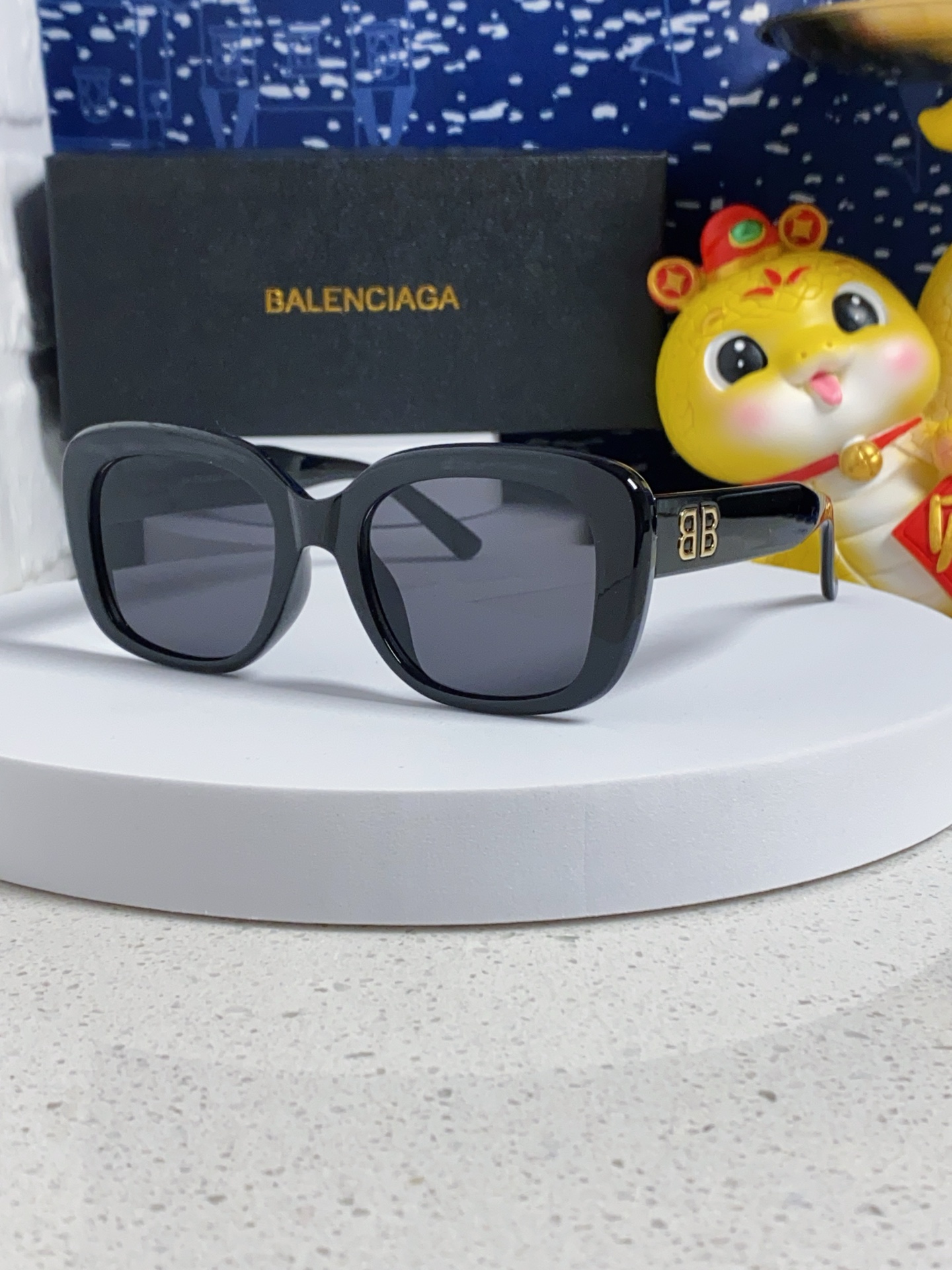 BALENCIAGA バレンシアガ サングラス フレーム 型番BB0295 2025新作 フラットレンズ ブラック ホワイト ブラウン 全3色展開 - 画像 5