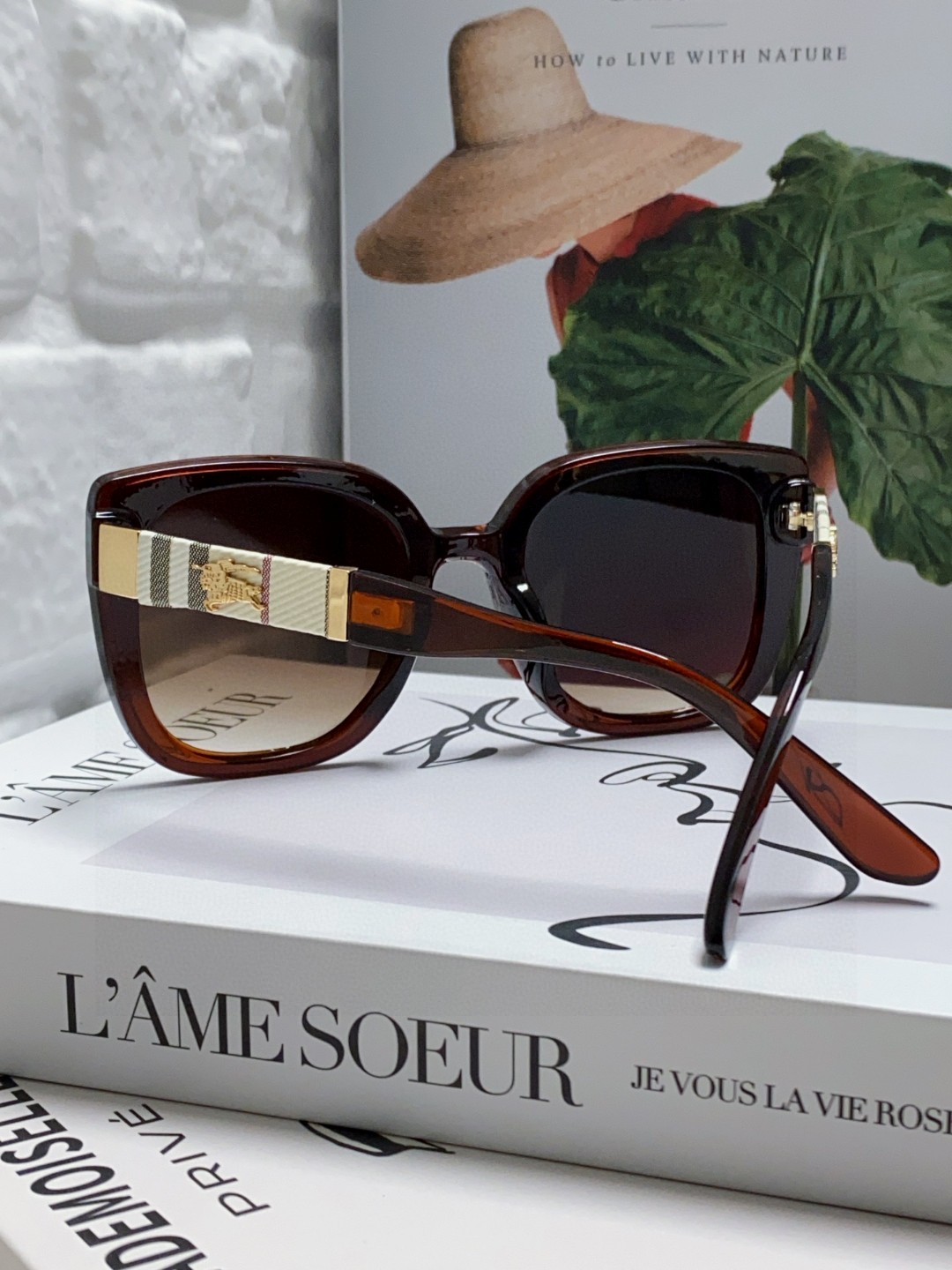 BURBERRY バーバリー サングラス フレーム 男女兼用 大きめ ファッション シネマ ブラック ホワイト ブラウン 多色展開 - 画像 3