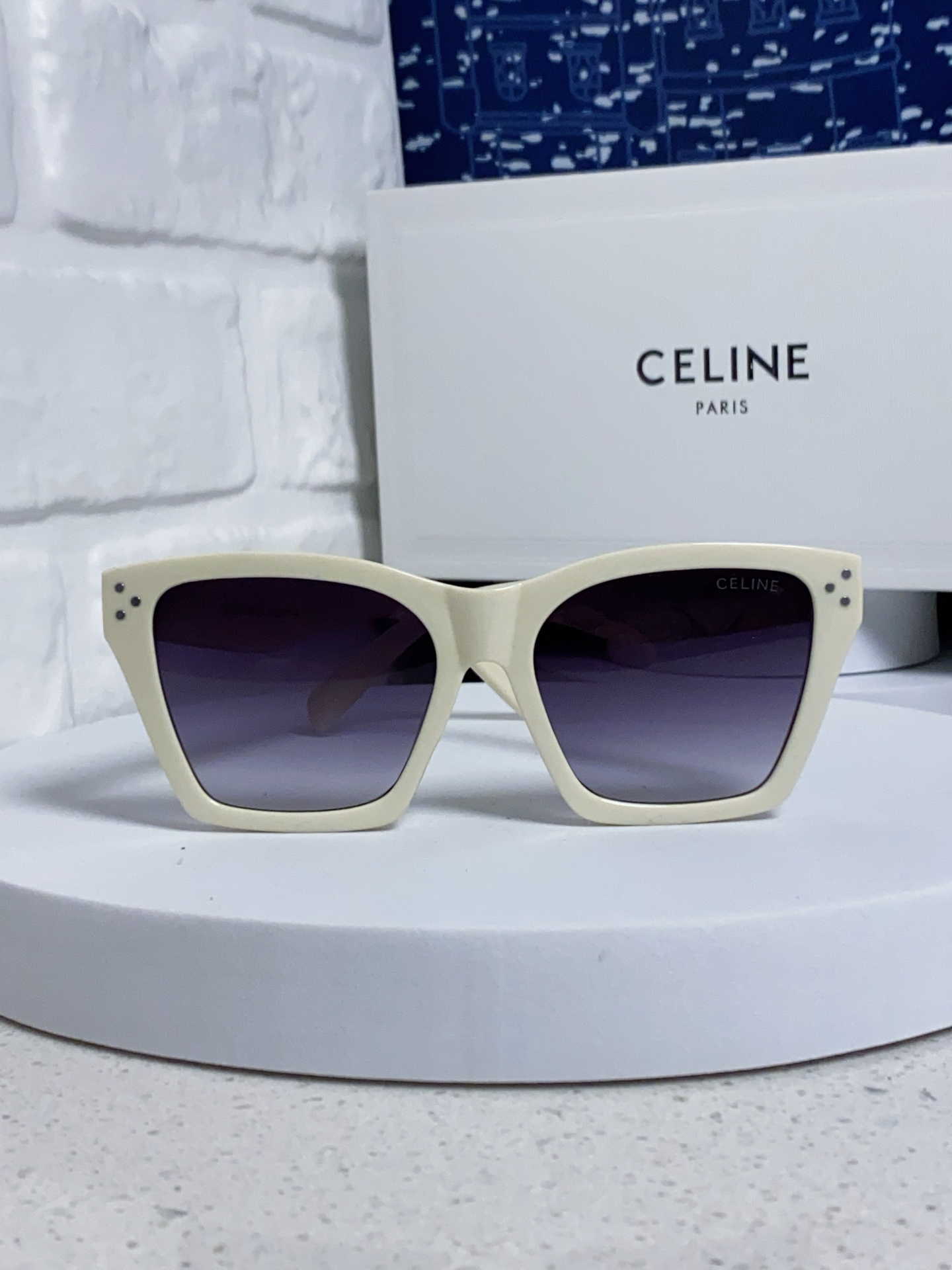 CELINE セリーヌ サングラス 2025新作 サイズ:P125 防紫外線 フラットサングラス 白色 多色展開 - 画像 7