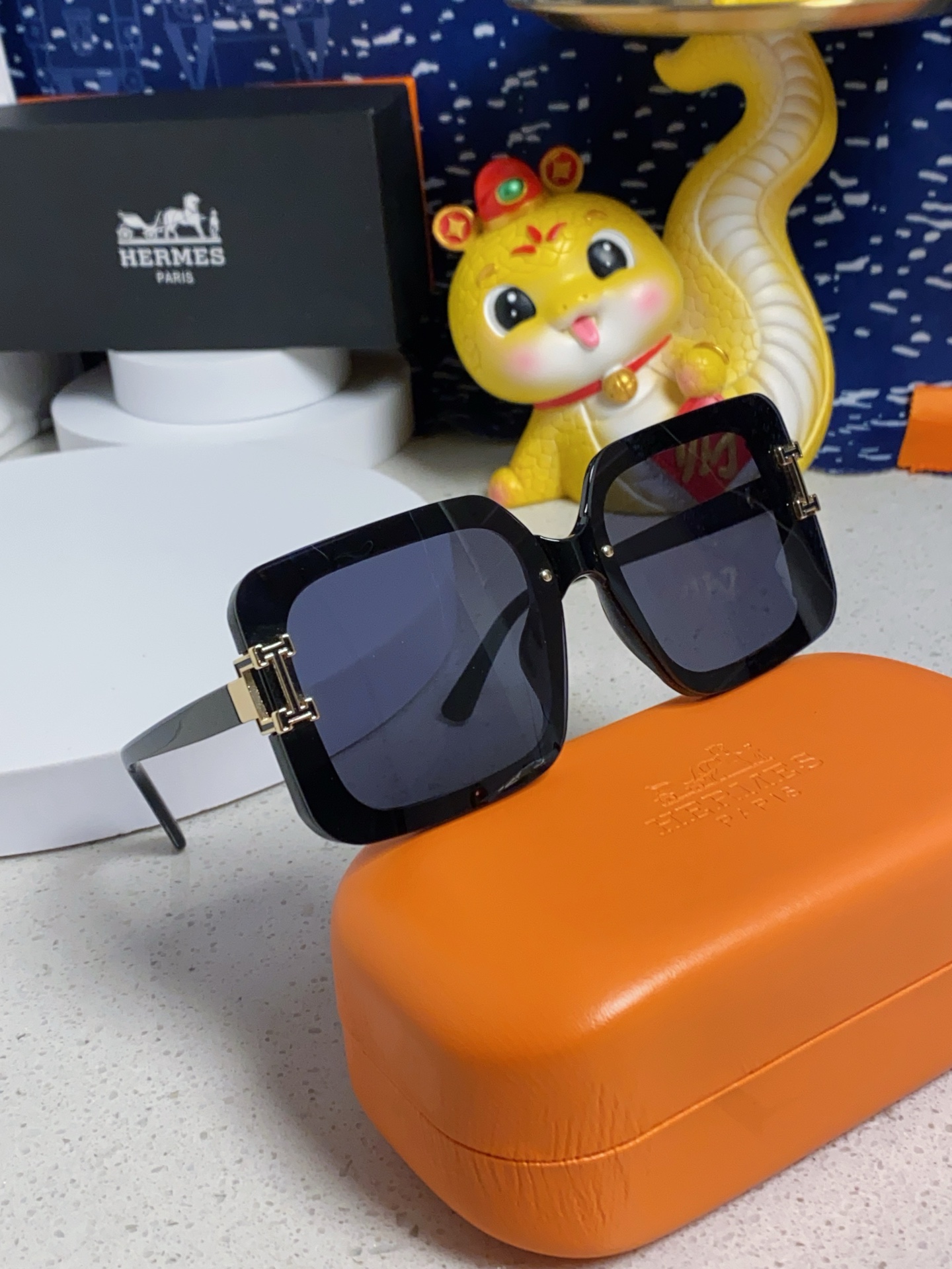 HERMES ルイ・ヴィトン サングラス フェイスプロテクション UVカット メンズ レディース ブラック 多色展開 - 画像 2