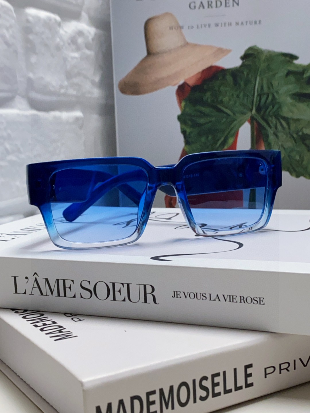 LOUIS VUITTON ルイヴィトン サングラス P125 フレーム ブラック ブルー オーバルシェイプ メンズ レディース ブルーレンズ 多色展開 - 画像 2