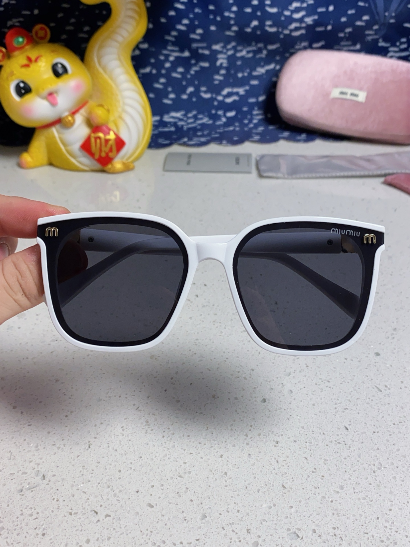 MIU MIU ミウミウ サングラス レディース 防紫外線 サングラス フレーム ホワイト 多色展開 - 画像 7