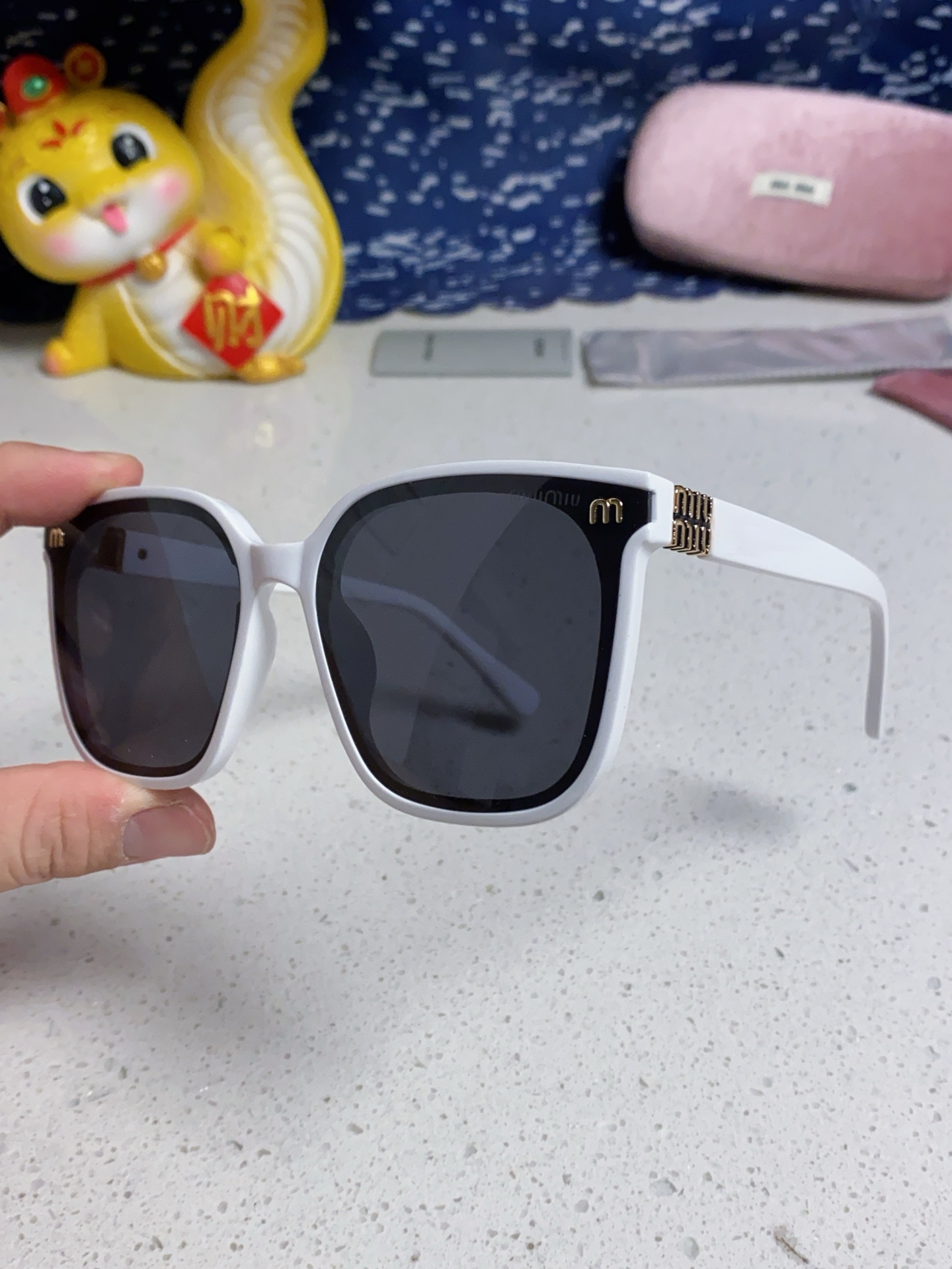 MIU MIU ミウミウ サングラス レディース 防紫外線 サングラス フレーム ホワイト 多色展開 - 画像 9