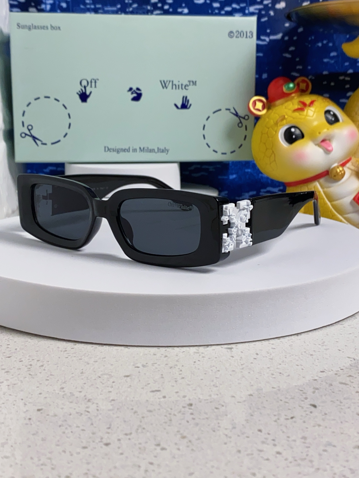 Off-White オフホワイト サングラス フラットサングラス 通勤 メンズ レディース オフホワイト 多色展開