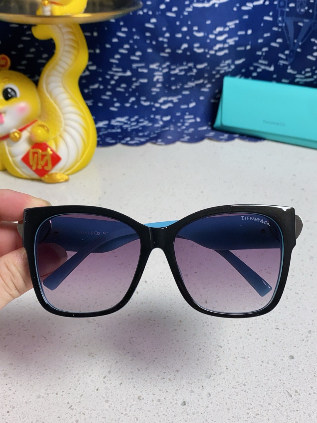 Tiffany & Co. ティファニー サングラス レディース メンズ 偏光 サングラス 方形 0TF4216F_31142 黒 ブルー ホワイト 多色展開 - 画像 6