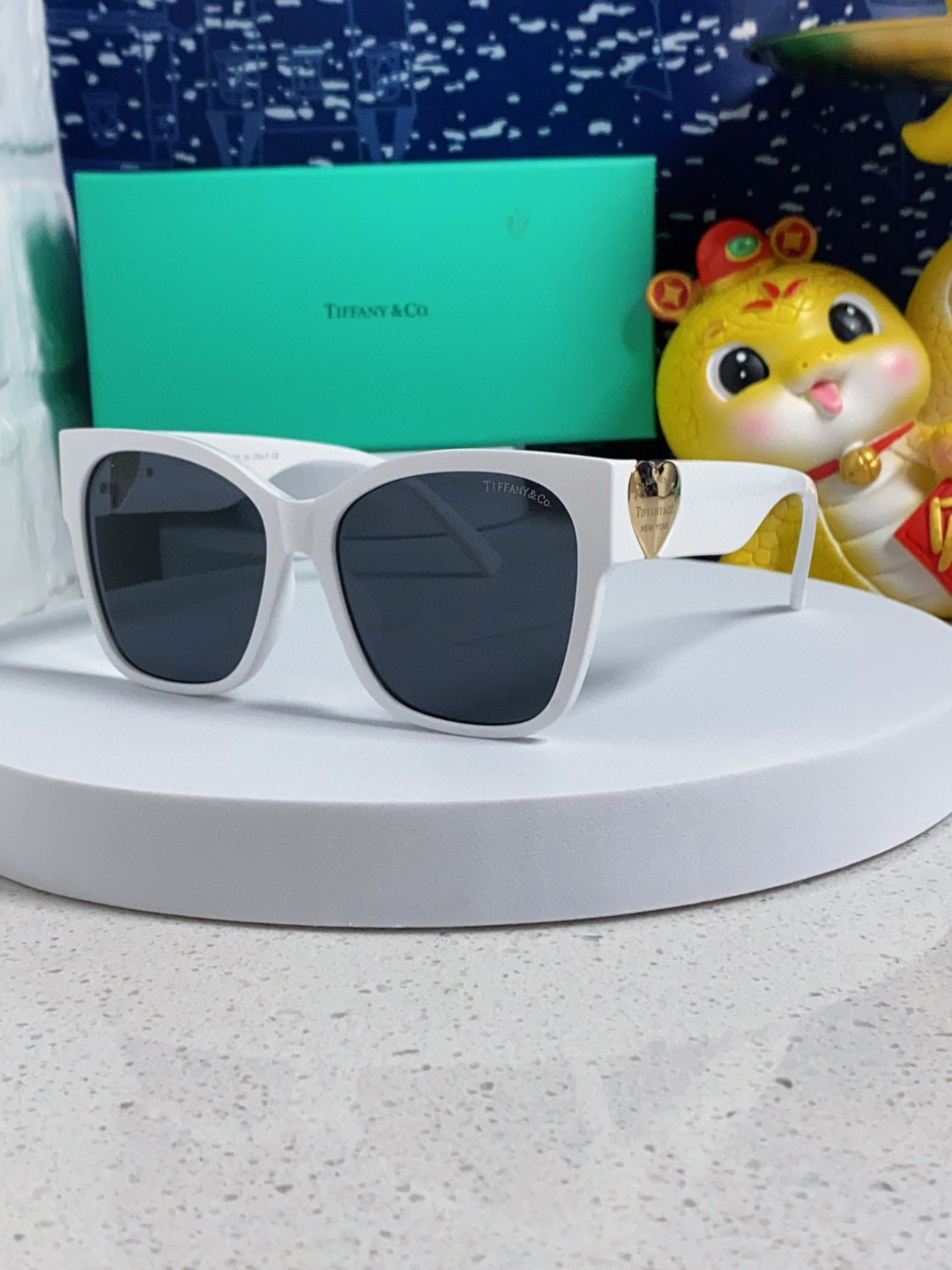 TIFFANY & CO ティファニー サングラス 偏光 メンズ レディース 方形 サングラス ホワイト ブラック ブルー 3色展開