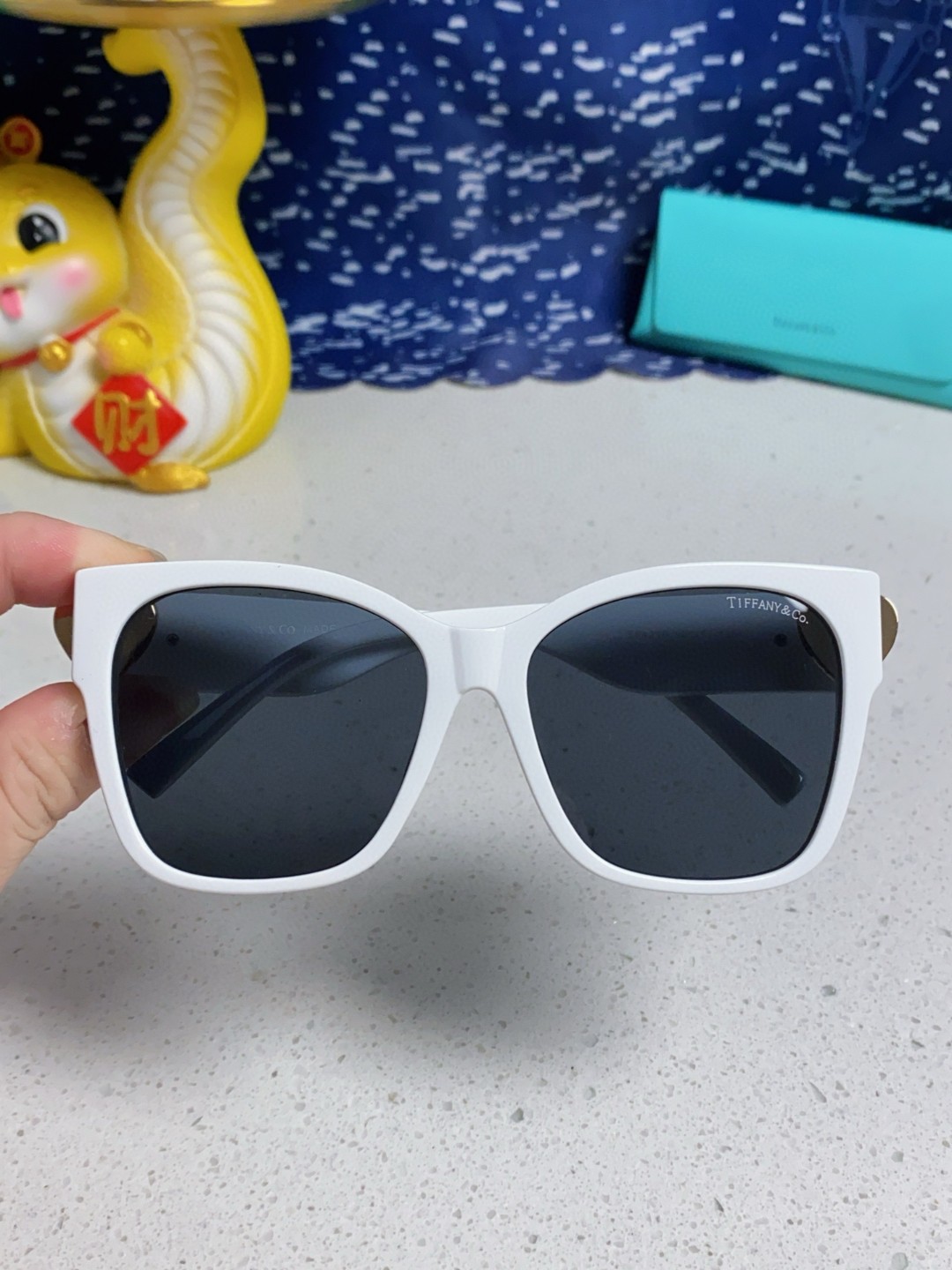 TIFFANY & CO ティファニー サングラス 偏光 メンズ レディース 方形 サングラス ホワイト ブラック ブルー 3色展開 - 画像 7