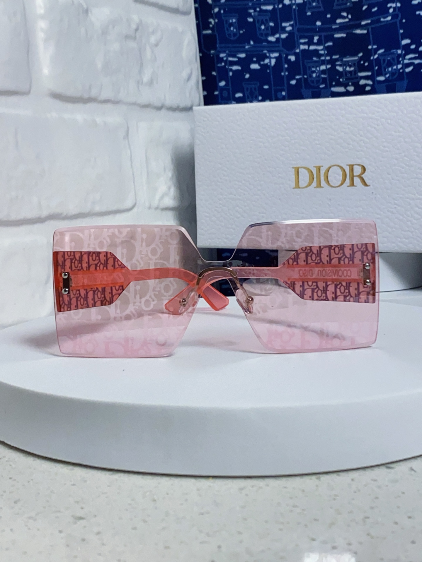 DIOR ディオール フレームレスサングラス メンズ レディース フレームレス 大判 ピンク 多色展開 - 画像 4