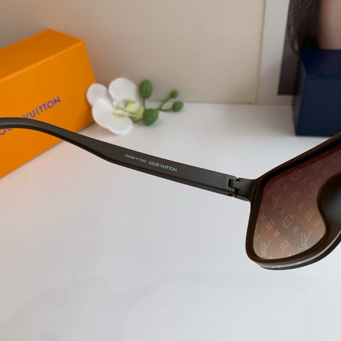 LV ルイヴィトン サングラス フレーム一体型 シルバーフレーム ブラック ブラウン レディース メンズ 31260 - 画像 6