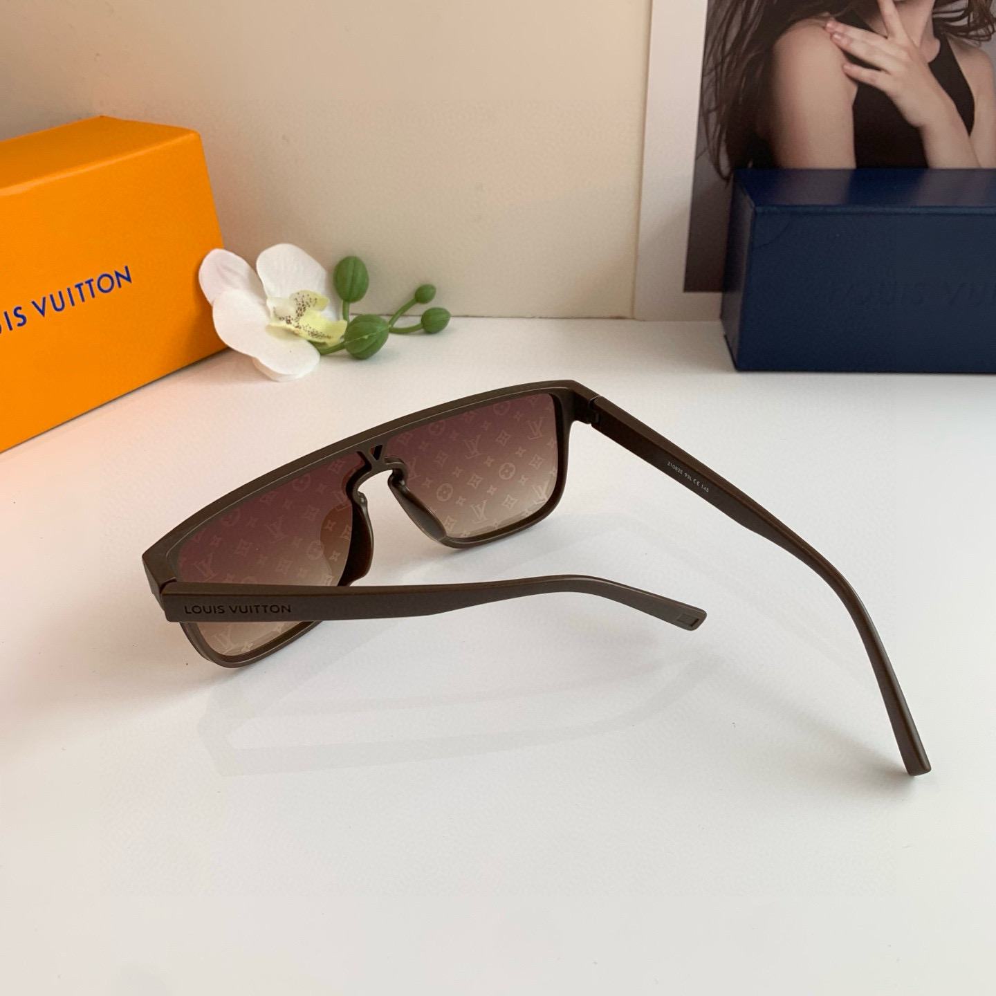LV ルイヴィトン サングラス フレーム一体型 シルバーフレーム ブラック ブラウン レディース メンズ 31260 - 画像 7
