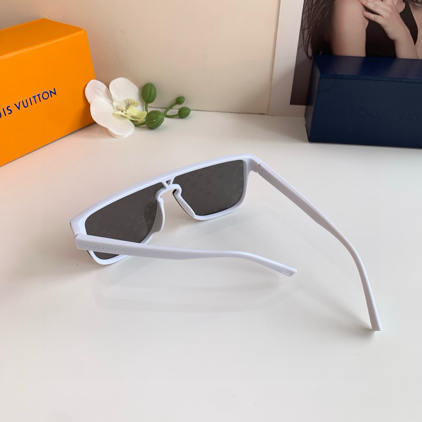 LV ルイヴィトン メガネ フラットシェイプ サングラス メンズ レディース 限定モデル ホワイト ブラック - 画像 6