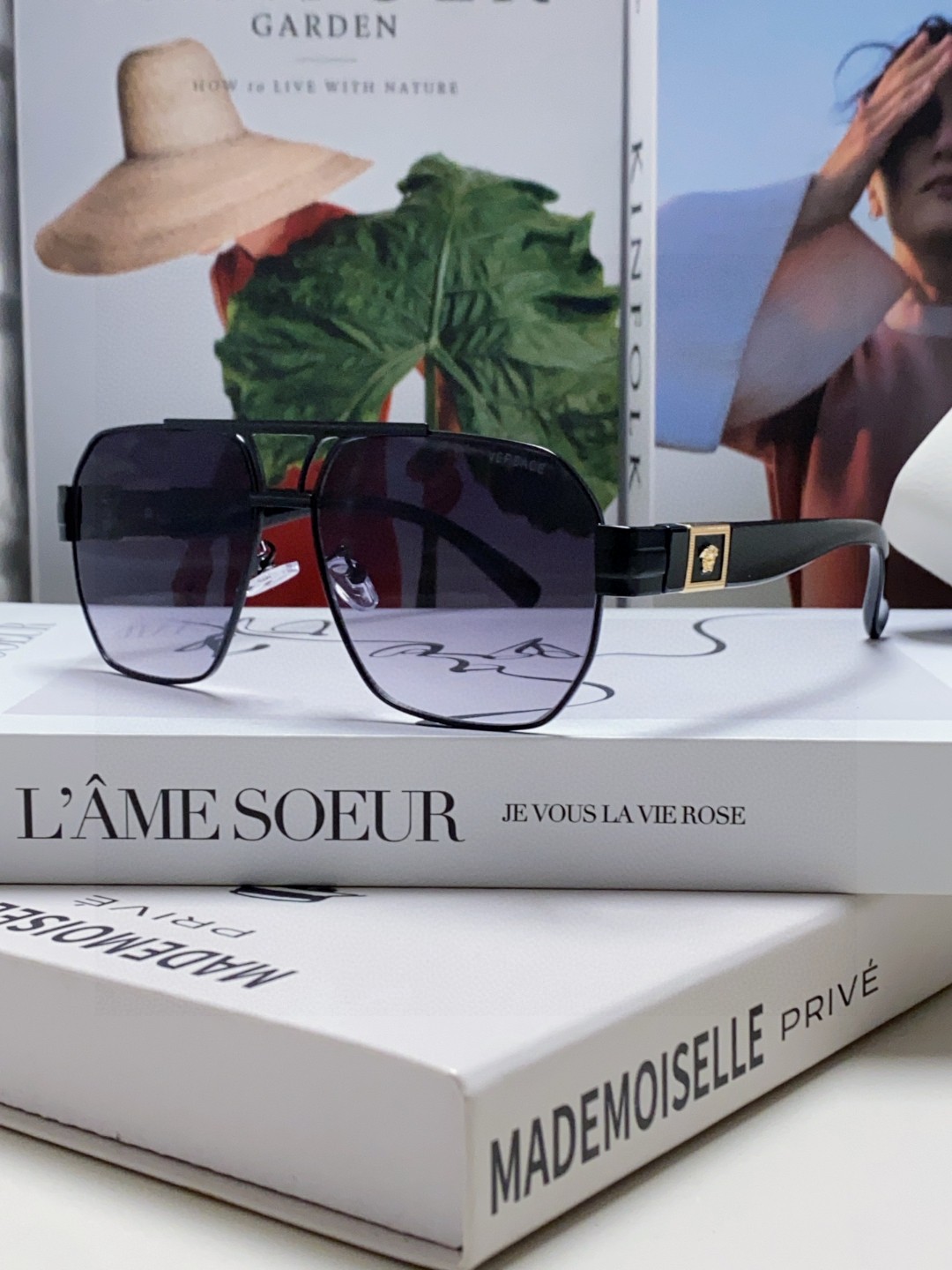 VERSACE ヴェルサーチ サングラス フラットシェイプ トゥルーメタル メンズ レディース ゴールド メデューサ ロゴ 4色展開