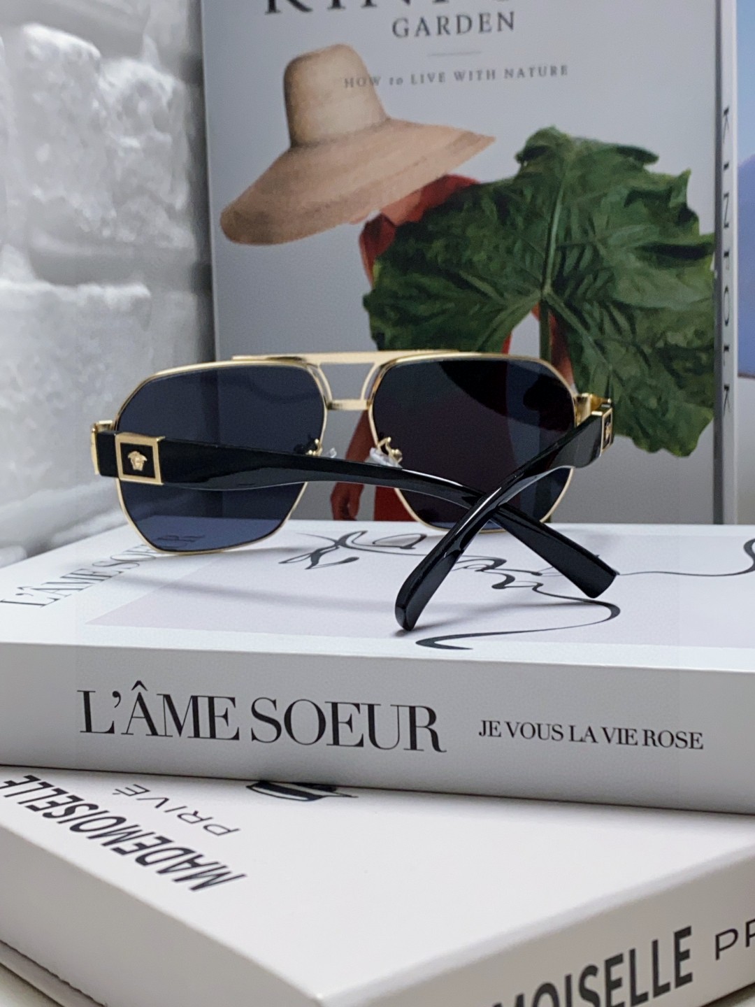 VERSACE ヴェルサーチ メンズ サングラス プレミアム フレーム 金色 ゴールド メデューサ ロゴ 限定モデル ブラック レディース ブラック 楽天 通販 高級感 人気 31137 - 画像 4