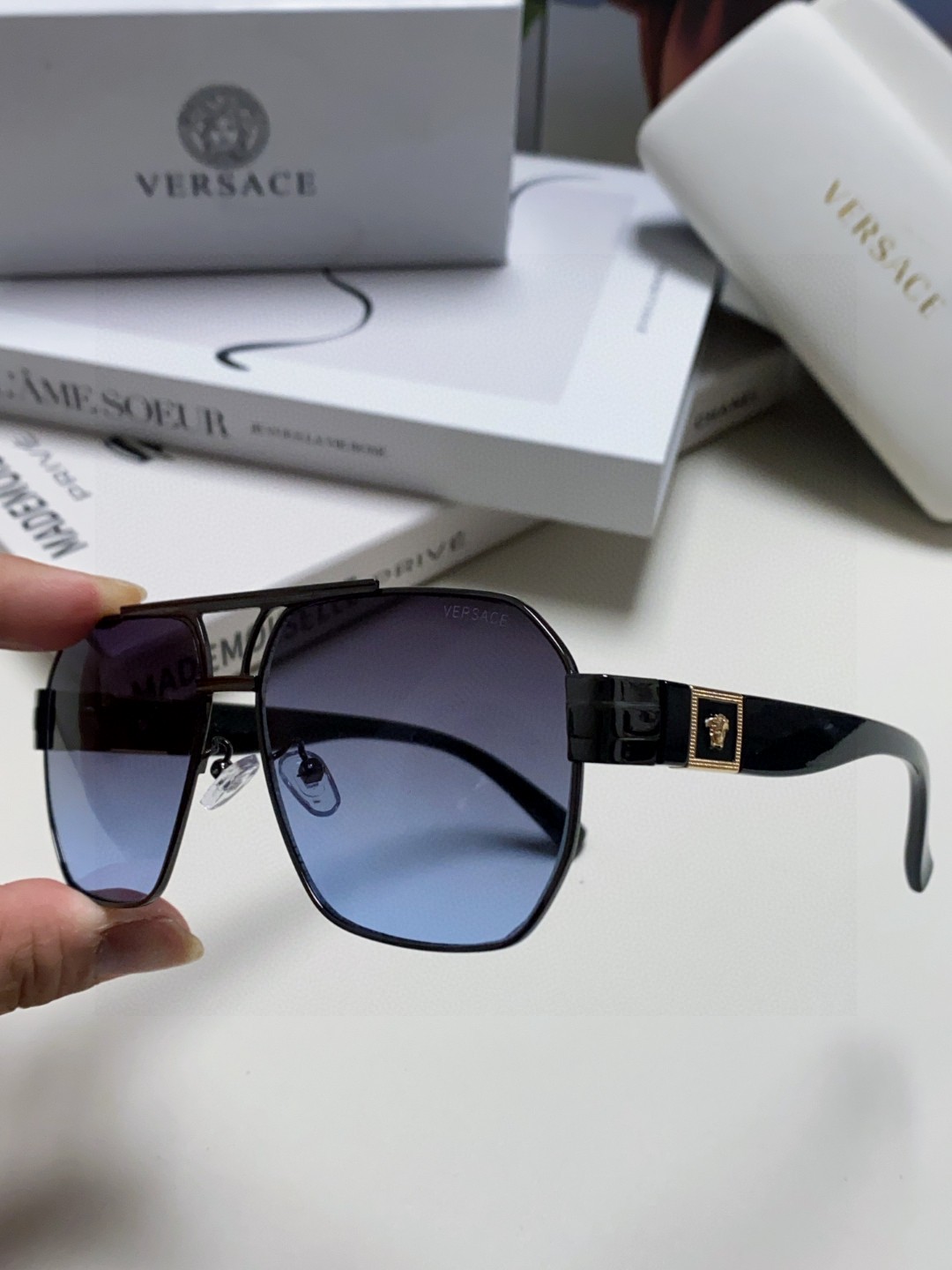 VERSACE ヴェルサーチ サングラス メンズ ブラック ピンクゴールド メデューサロゴ 23249 23248 23247 23246 23245 多色展開 - 画像 7