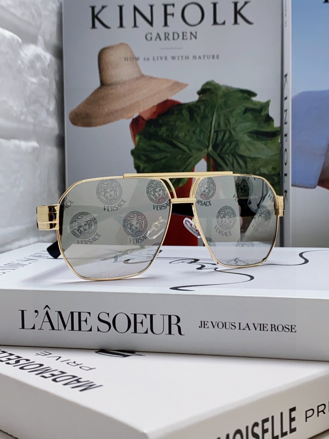 VERSACE ヴェルサーチ サングラス フラットシェイプ ゴールドメタル メトロポリス メンズ レディース 31140 多色展開 - 画像 3