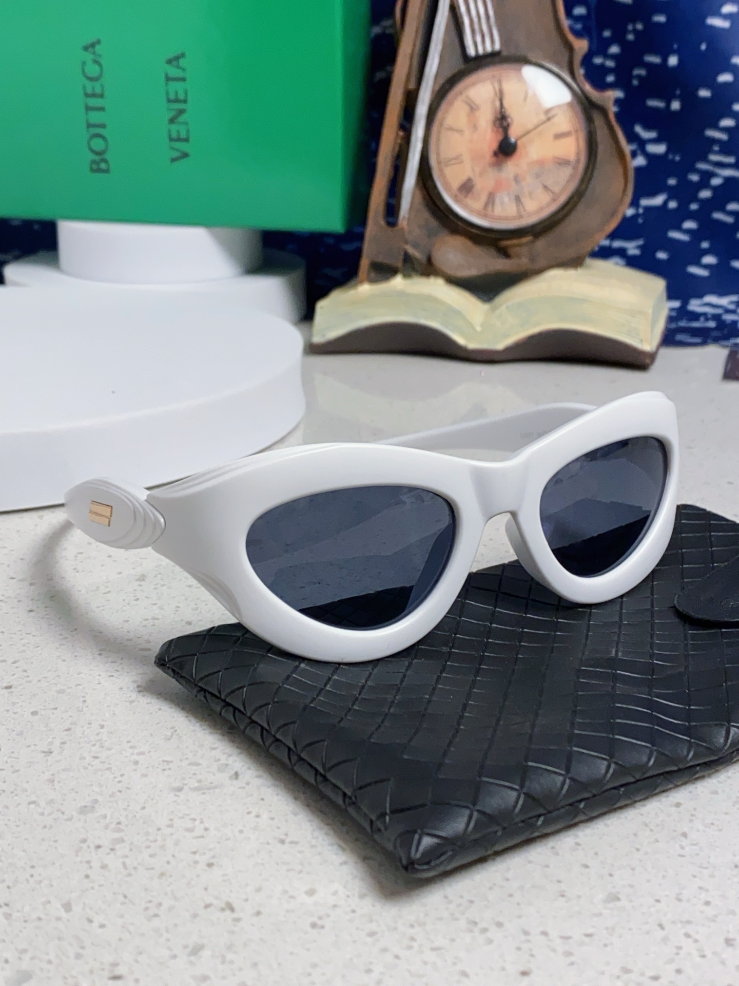 BOTTEGA VENETA ボッテガヴェネタ サングラス パステルカラー 多色展開 フェイスカバー 未来感 ライディング メンズ レディース 白 31395 - 画像 2