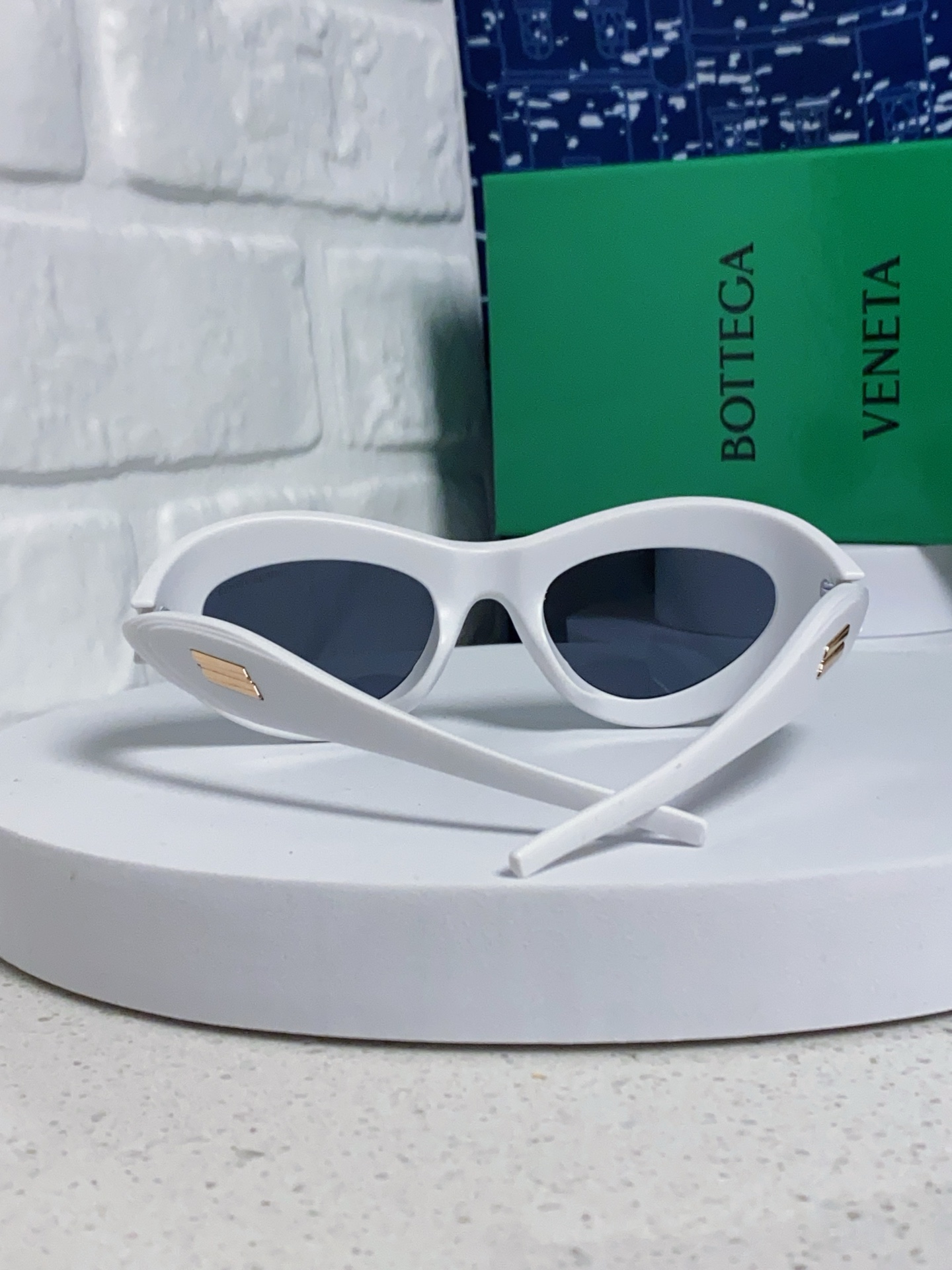 BOTTEGA VENETA ボッテガヴェネタ サングラス パステルカラー 多色展開 フェイスカバー 未来感 ライディング メンズ レディース 白 31395 - 画像 6