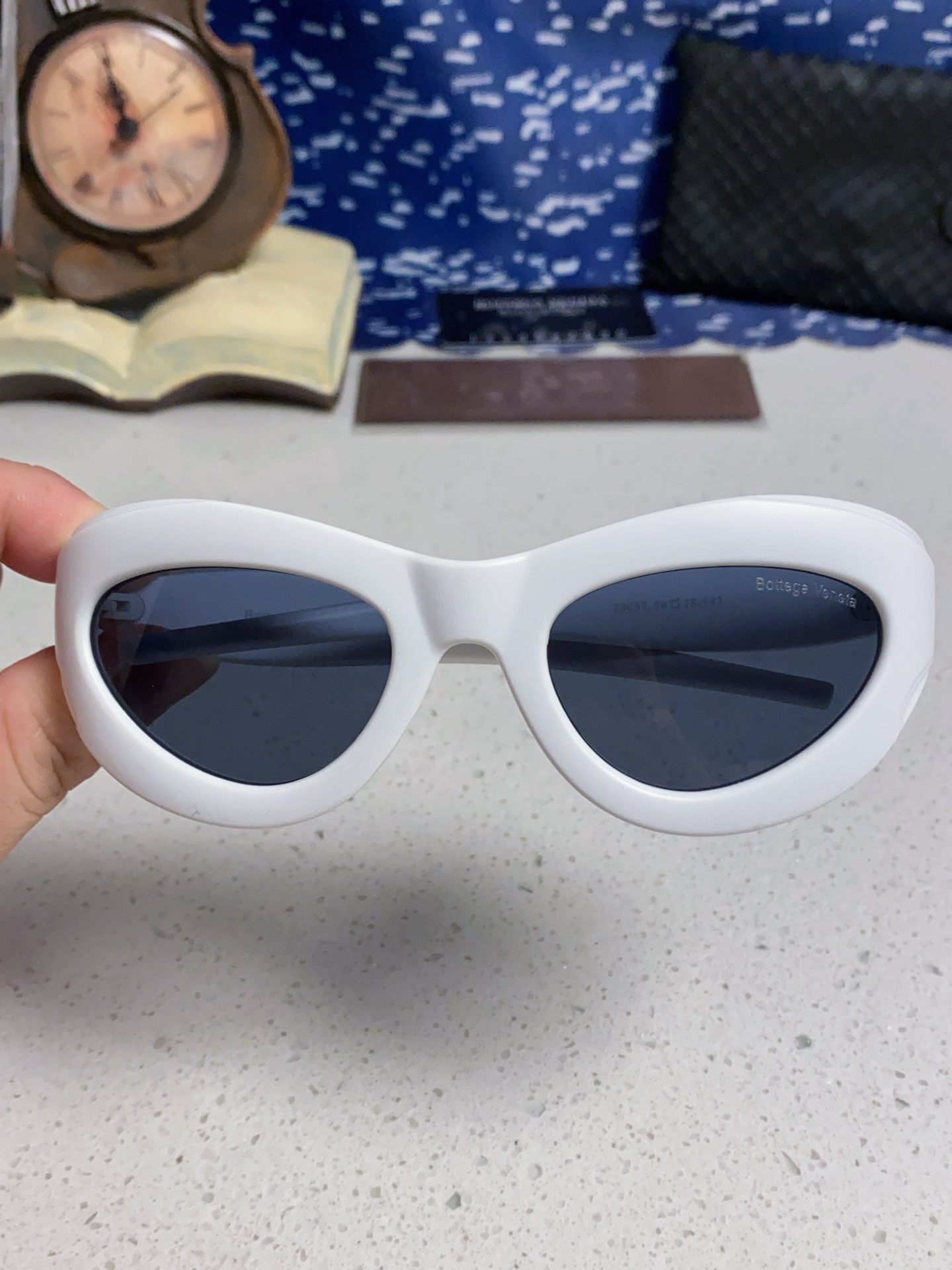 BOTTEGA VENETA ボッテガヴェネタ サングラス パステルカラー 多色展開 フェイスカバー 未来感 ライディング メンズ レディース 白 31395 - 画像 7
