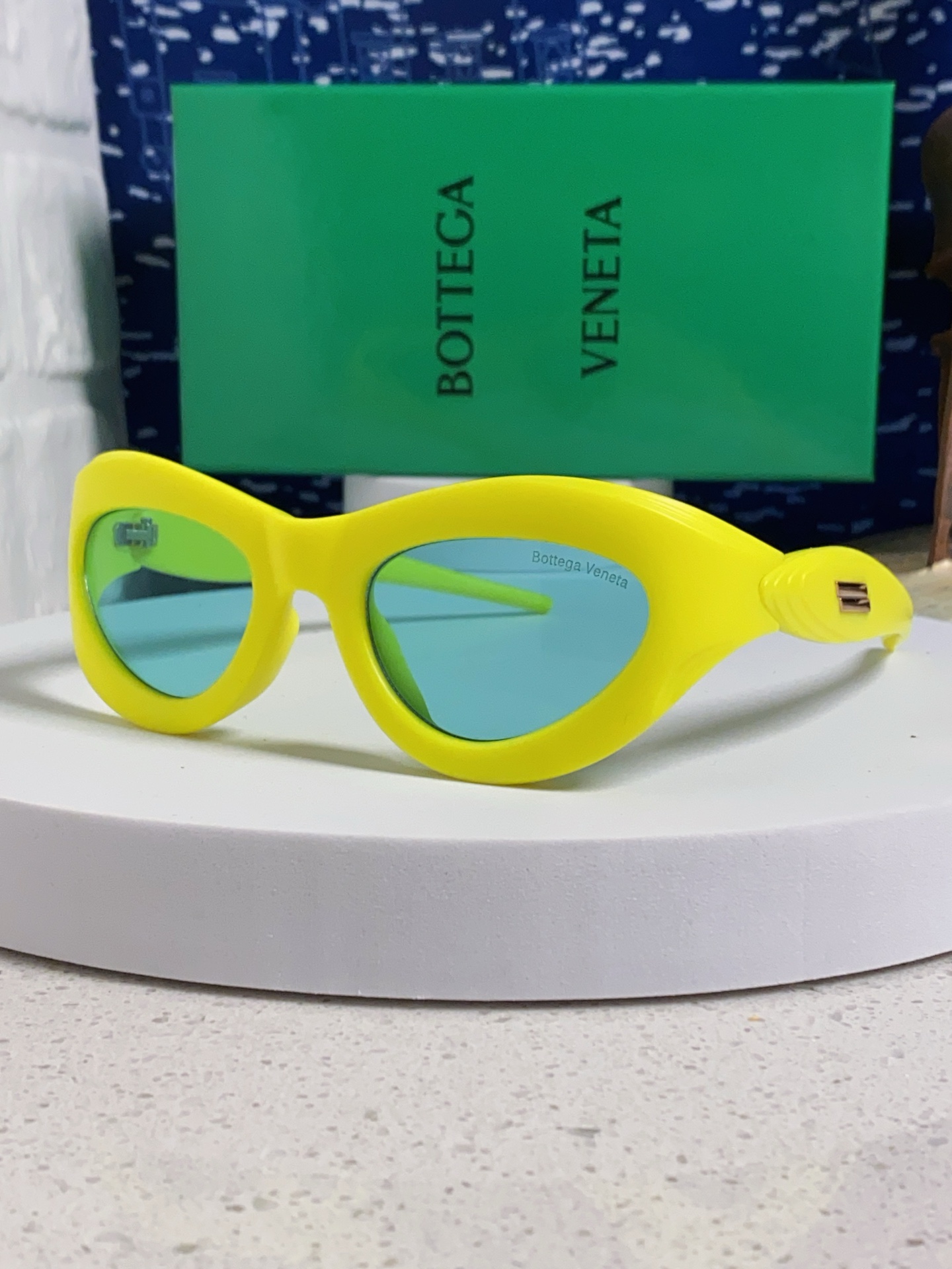 BOTTEGA VENETA ボッテガヴェネタ サングラス フォルムデザイン UVカット レディース ミニサイズ ファッション 多色展開