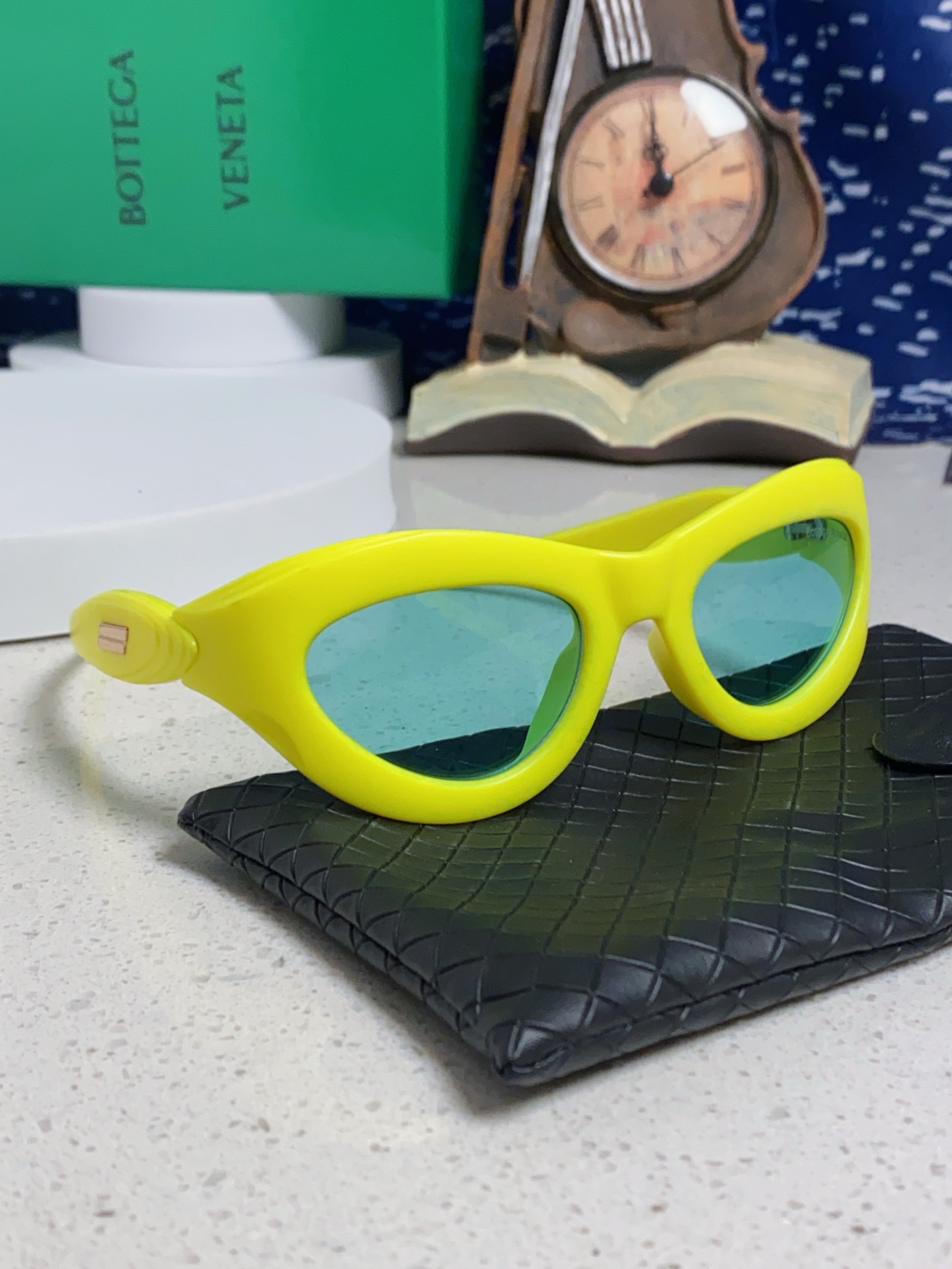 BOTTEGA VENETA ボッテガヴェネタ サングラス フォルムデザイン UVカット レディース ミニサイズ ファッション 多色展開 - 画像 2