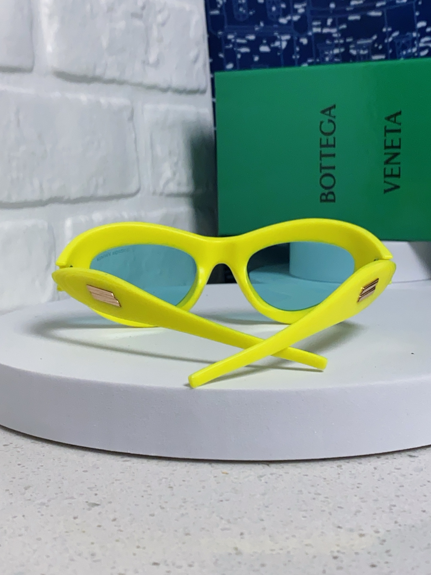 BOTTEGA VENETA ボッテガヴェネタ サングラス フォルムデザイン UVカット レディース ミニサイズ ファッション 多色展開 - 画像 6