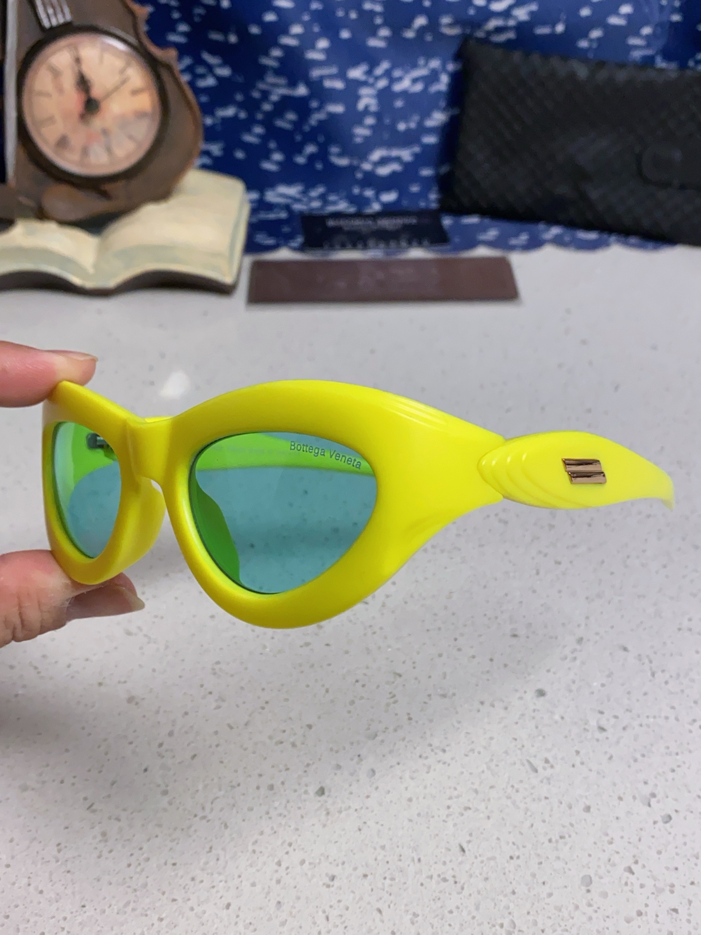 BOTTEGA VENETA ボッテガヴェネタ サングラス フォルムデザイン UVカット レディース ミニサイズ ファッション 多色展開 - 画像 9
