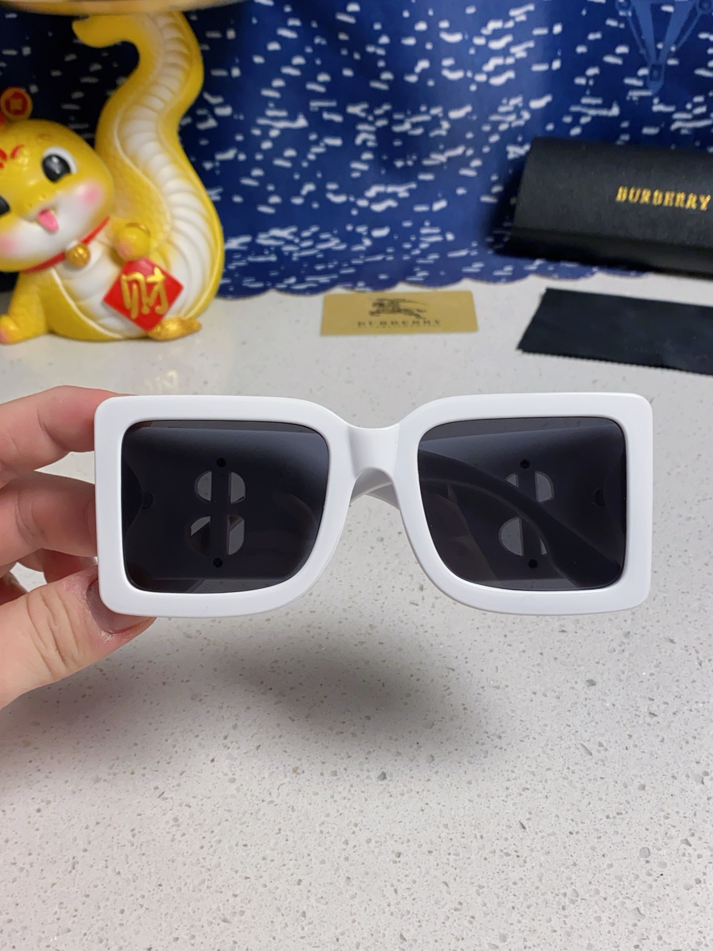 BURBERRY バーバリー サングラス 25年新款 BE4406U 大サイズ Bロゴ トレンド レディース ホワイト 多色展開 - 画像 5