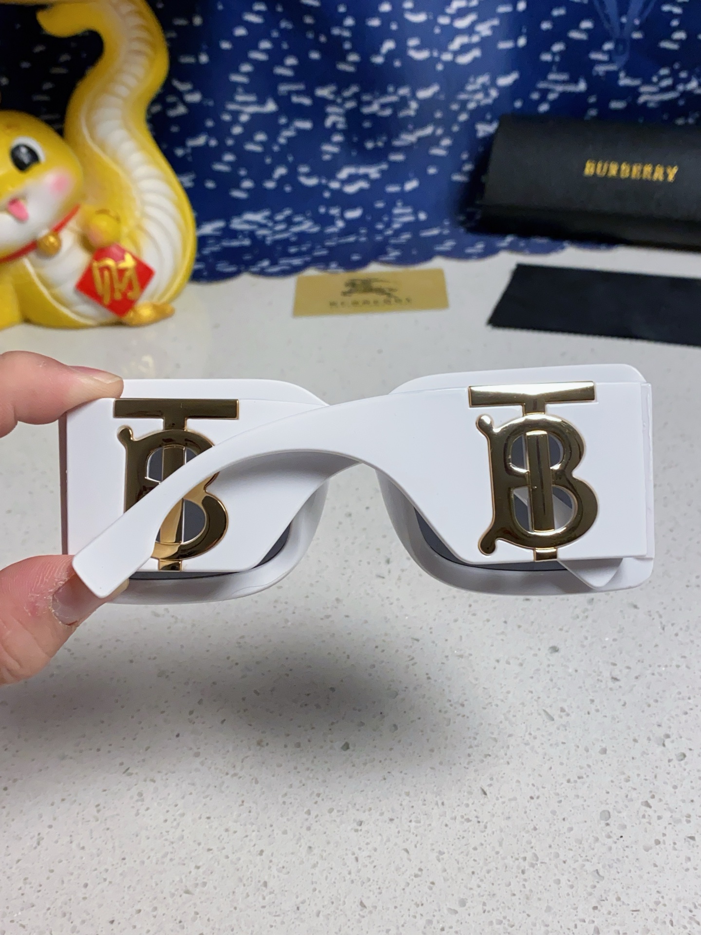 BURBERRY バーバリー サングラス 25年新款 BE4406U 大サイズ Bロゴ トレンド レディース ホワイト 多色展開 - 画像 6