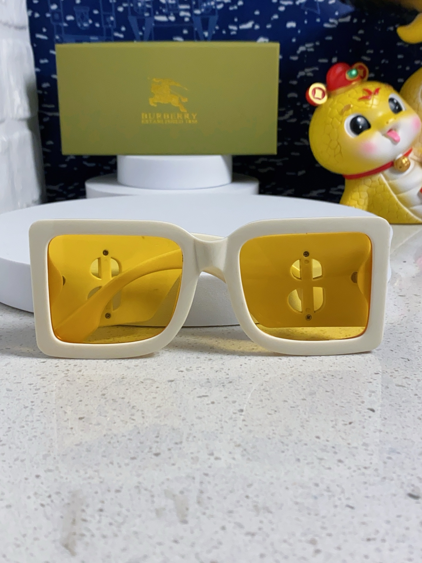 BURBERRY バーバリー サングラス 大サイズ フレーム 25年新作 BE4406U レディース ファッション 多色展開 - 画像 8