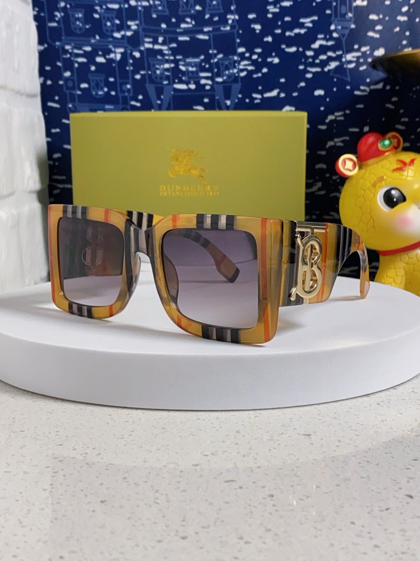 BURBERRY バーバリー サングラス ビッグフェイス メガネ フレーム 黄格纹 全6色展開